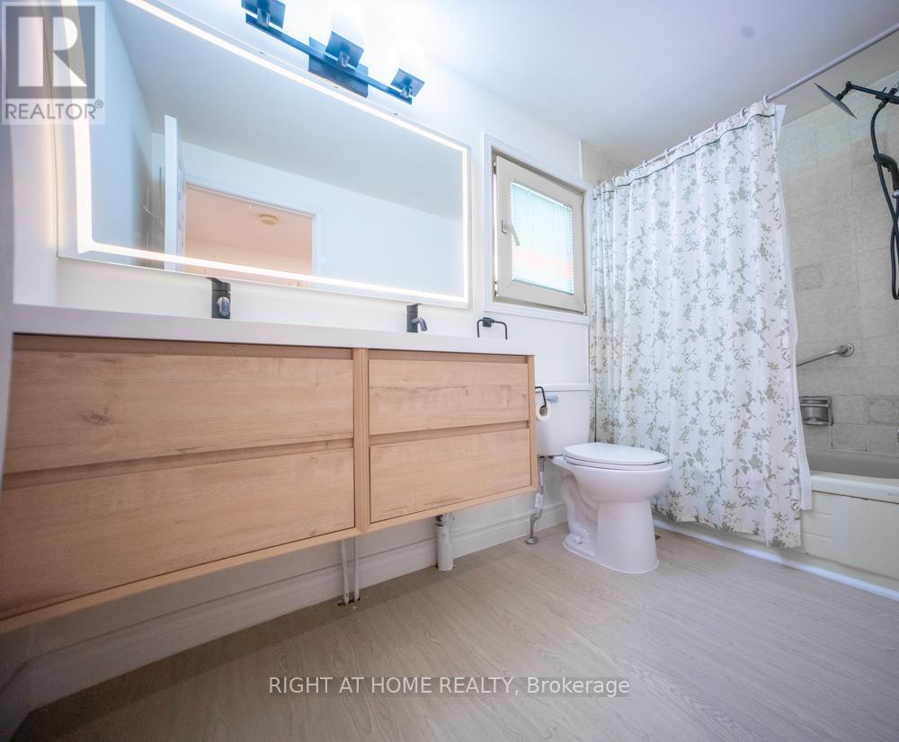 3932 Rushton Crescent, Mississauga, Ontario L5L 4H8 - Photo 21 - W12803172