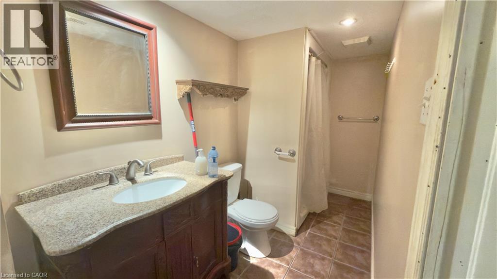 16 Marshall Street Unit# B, Waterloo, Ontario  N2J 2T2 - Photo 12 - 40812359