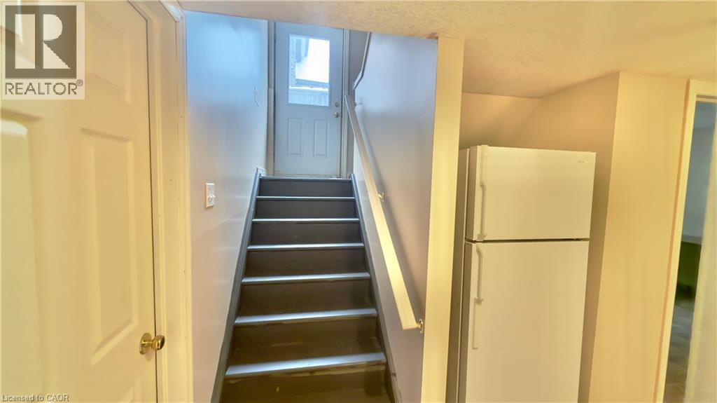 16 Marshall Street Unit# B, Waterloo, Ontario  N2J 2T2 - Photo 15 - 40812359