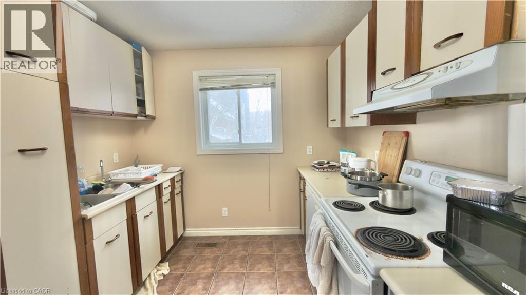 16 Marshall Street Unit# B, Waterloo, Ontario  N2J 2T2 - Photo 6 - 40812359