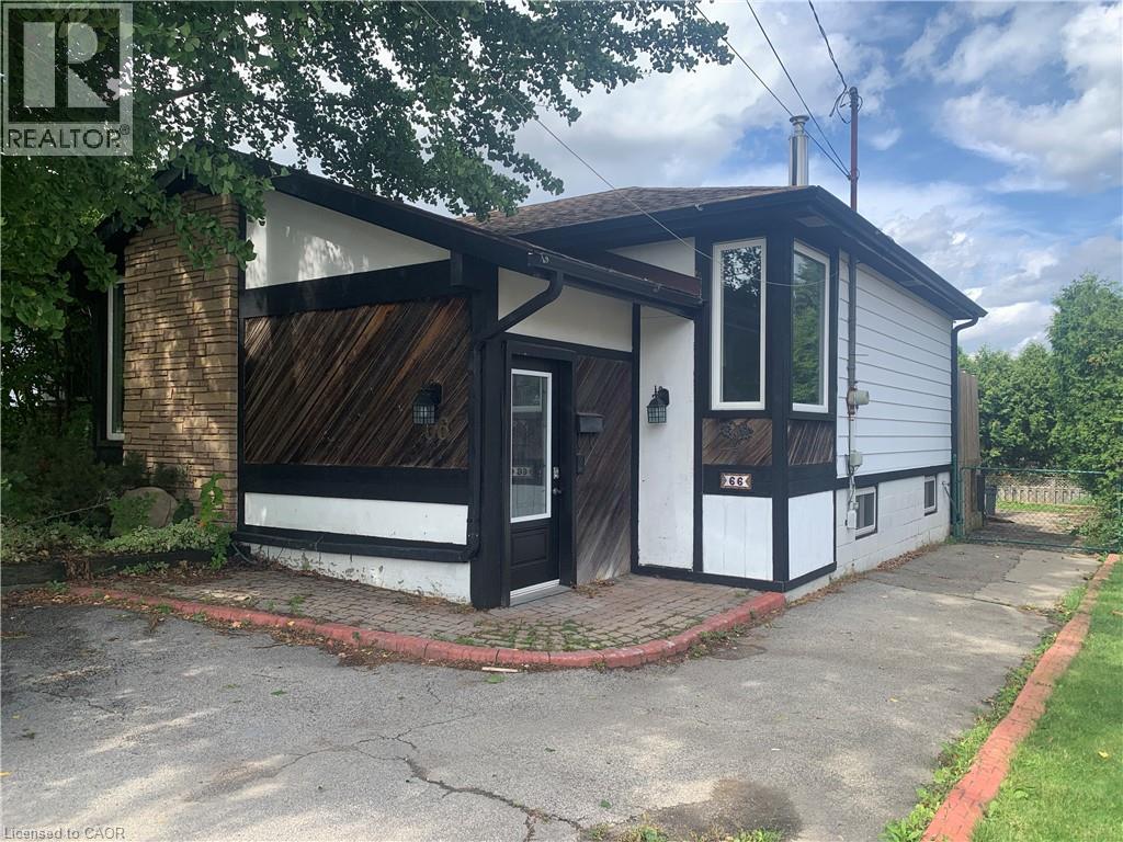 66 Kennedy Avenue, Hamilton, Ontario  L9B 1C5 - Photo 1 - 40812020