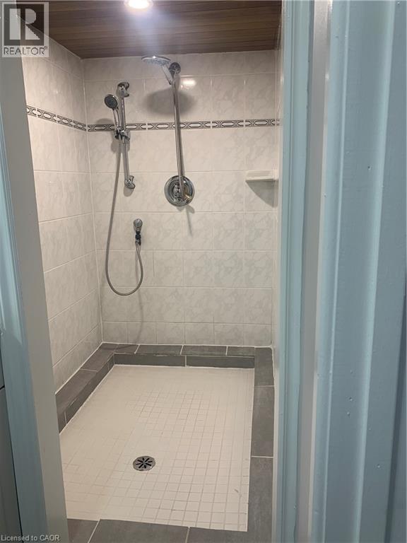 66 Kennedy Avenue, Hamilton, Ontario  L9B 1C5 - Photo 34 - 40812020