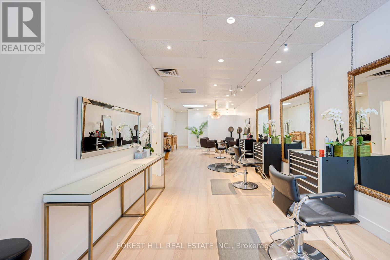 3 - 49 Mississauga Road N, Mississauga, Ontario  L5H 2H9 - Photo 14 - W12690656