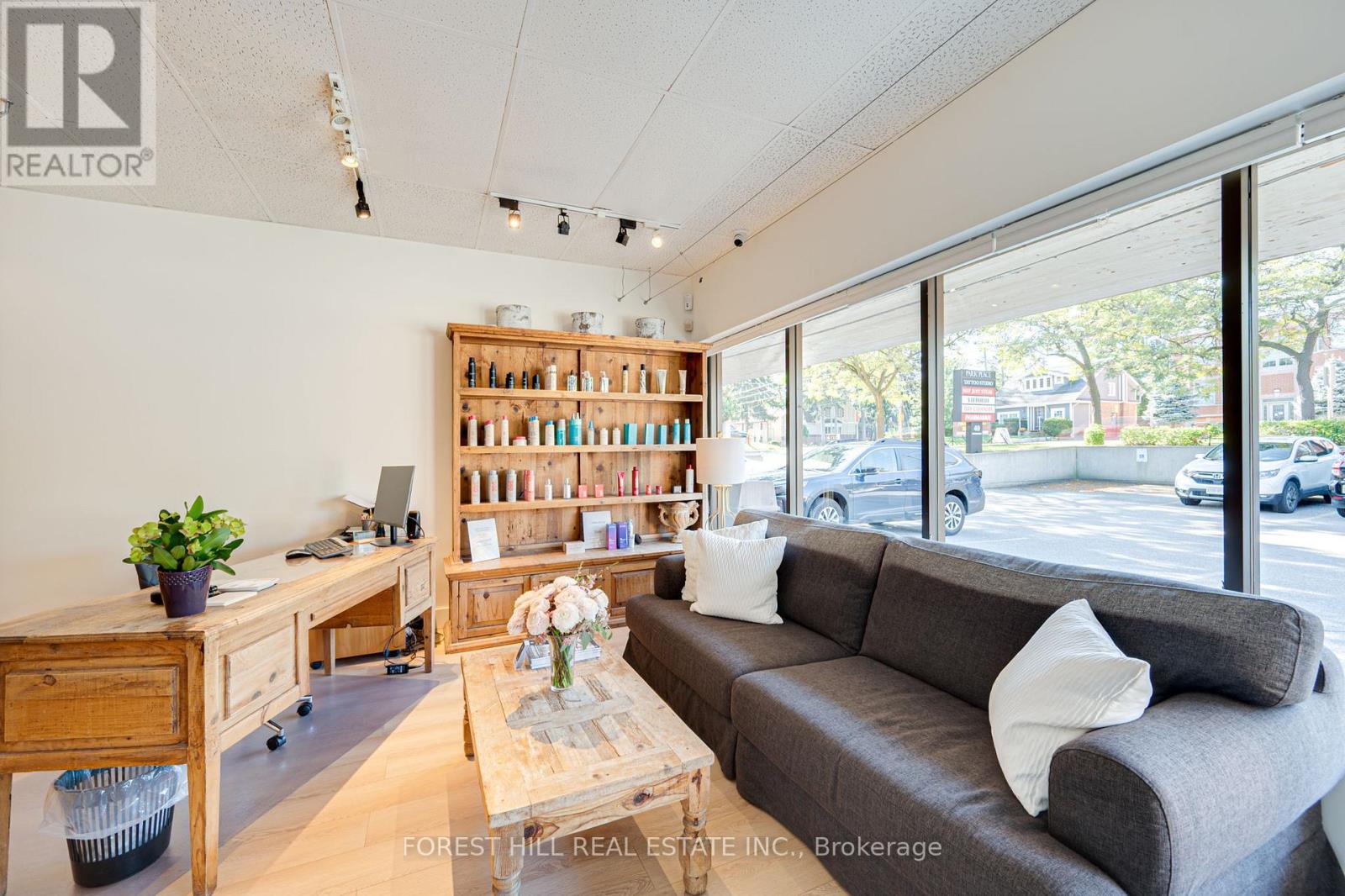 3 - 49 Mississauga Road N, Mississauga, Ontario  L5H 2H9 - Photo 8 - W12690656