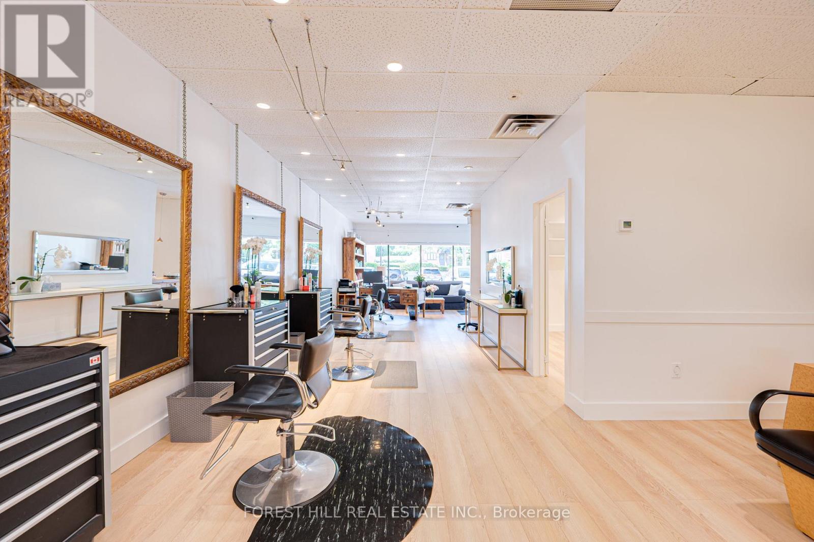 3 - 49 Mississauga Road N, Mississauga, Ontario  L5H 2H9 - Photo 30 - W12690656