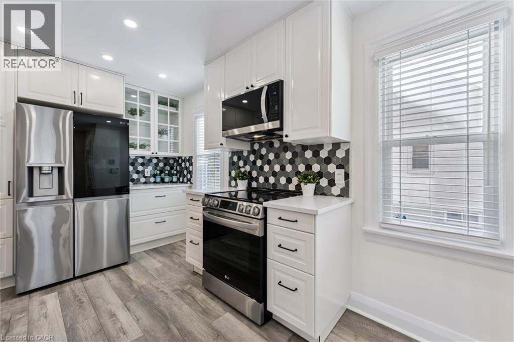 129 Talbot Street, Kitchener, Ontario  N2M 2B2 - Photo 11 - 40810116