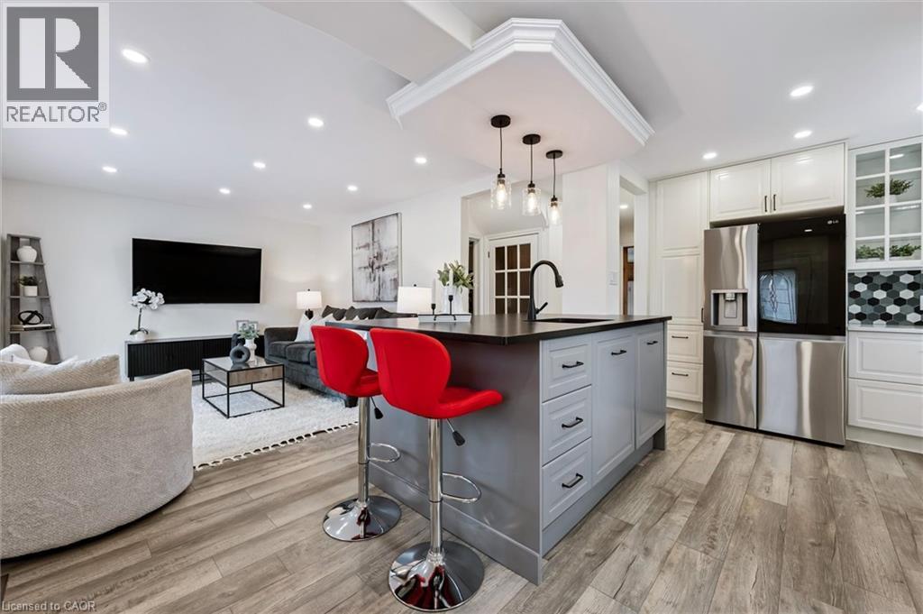 129 Talbot Street, Kitchener, Ontario  N2M 2B2 - Photo 6 - 40810116