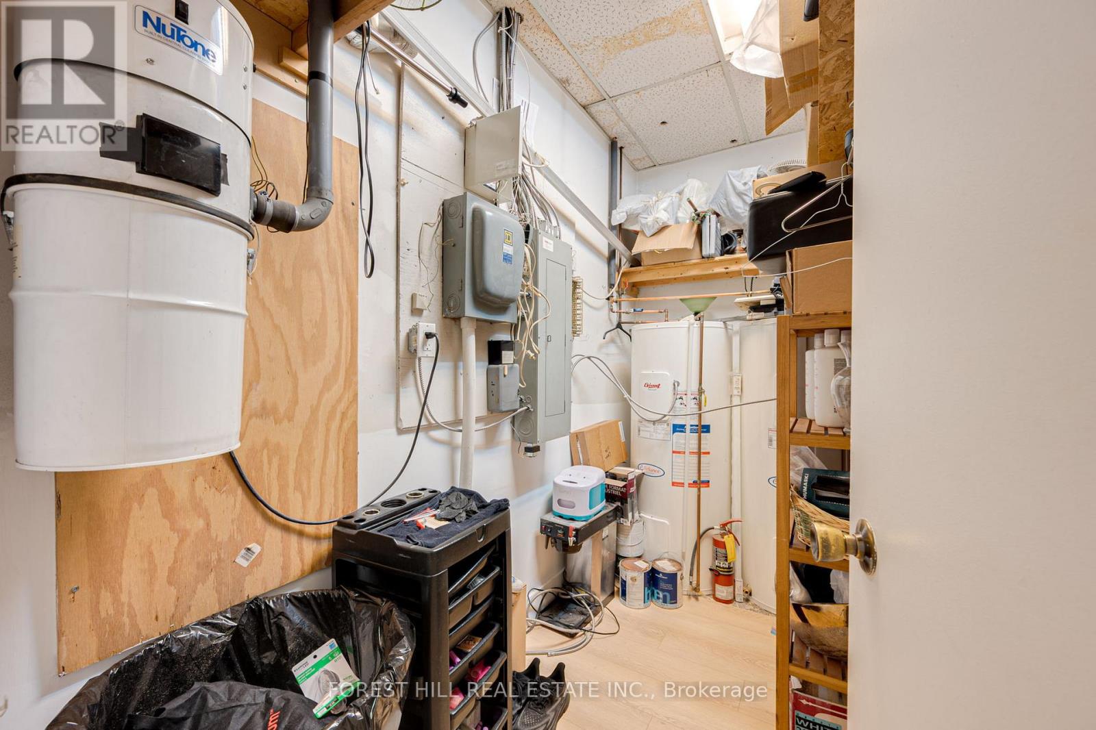 3 - 49 Mississauga Road N, Mississauga, Ontario  L5H 2H9 - Photo 39 - W12690656