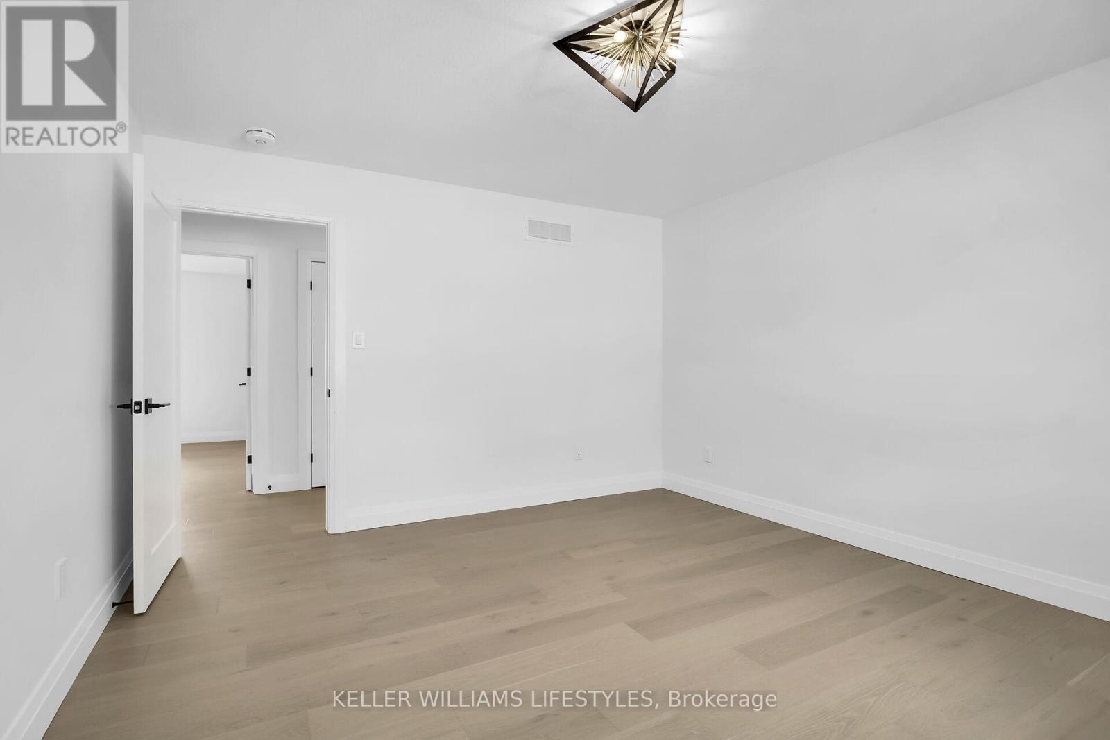 104 Crestview Drive, Middlesex Centre, Ontario  N0L 1R0 - Photo 32 - X12885458