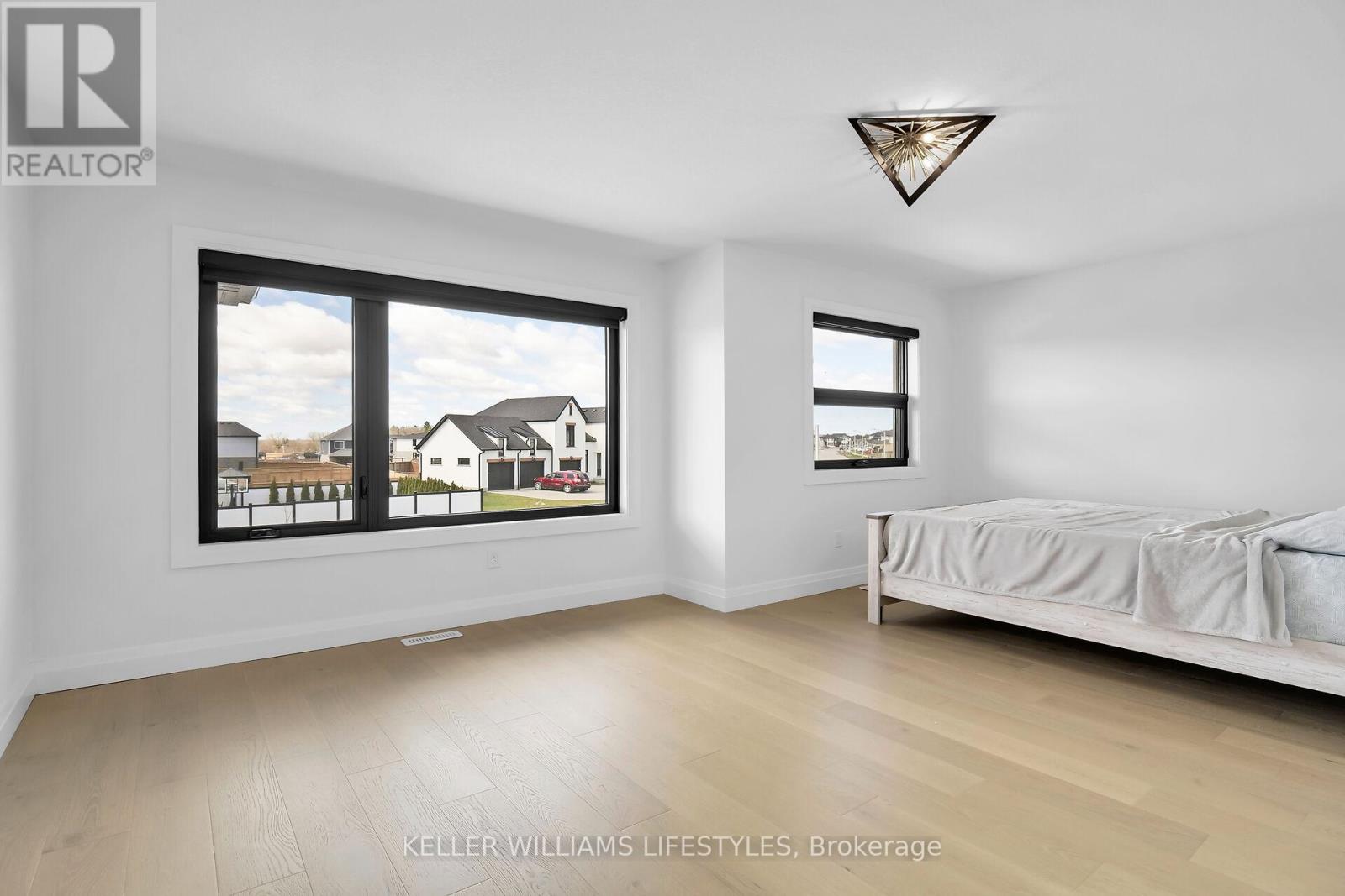 104 Crestview Drive, Middlesex Centre, Ontario  N0L 1R0 - Photo 33 - X12885458