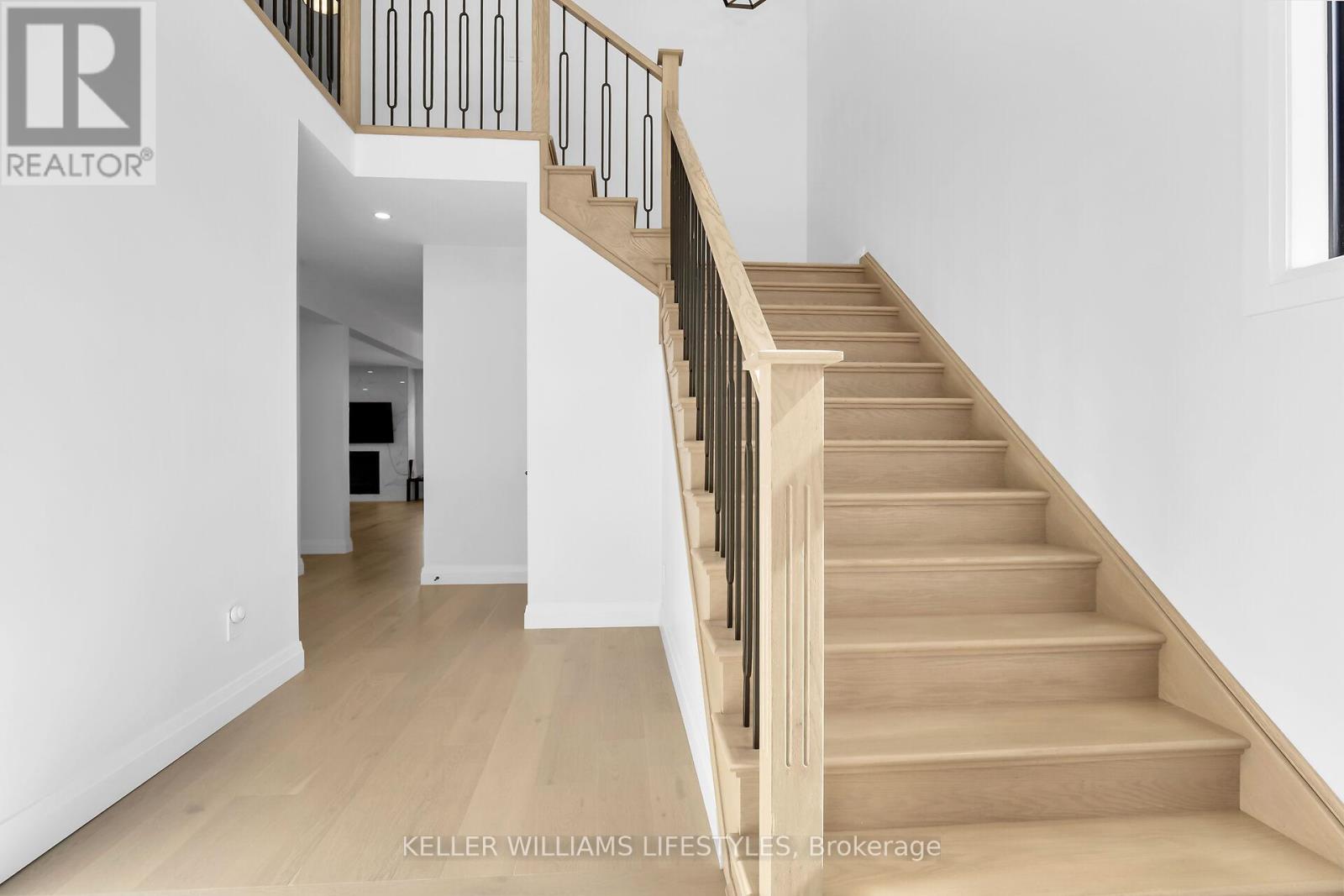 104 Crestview Drive, Middlesex Centre, Ontario  N0L 1R0 - Photo 7 - X12885458