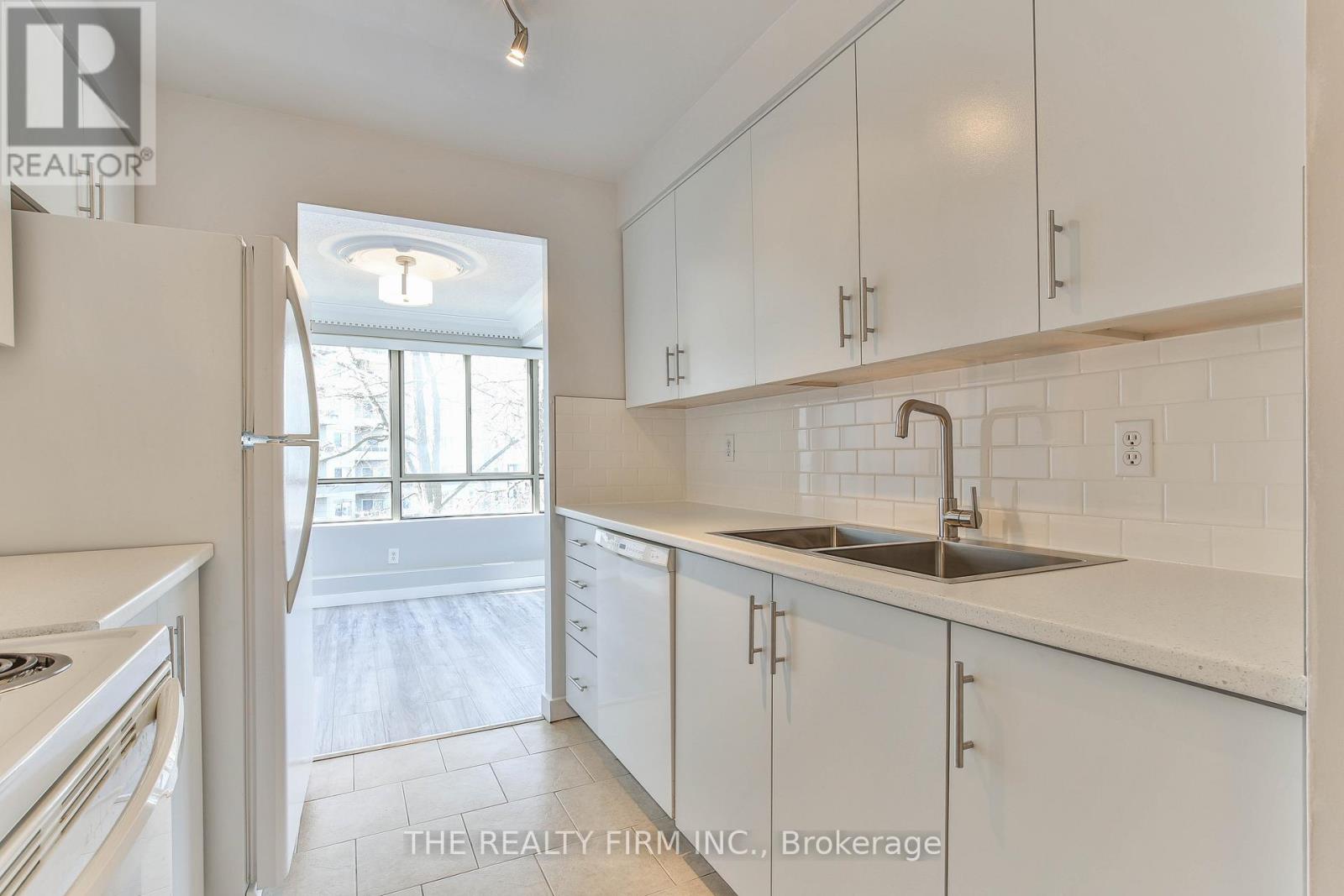 309 - 570 Proudfoot Lane, London North (North N), Ontario  N6H 4Z1 - Photo 7 - X12885500