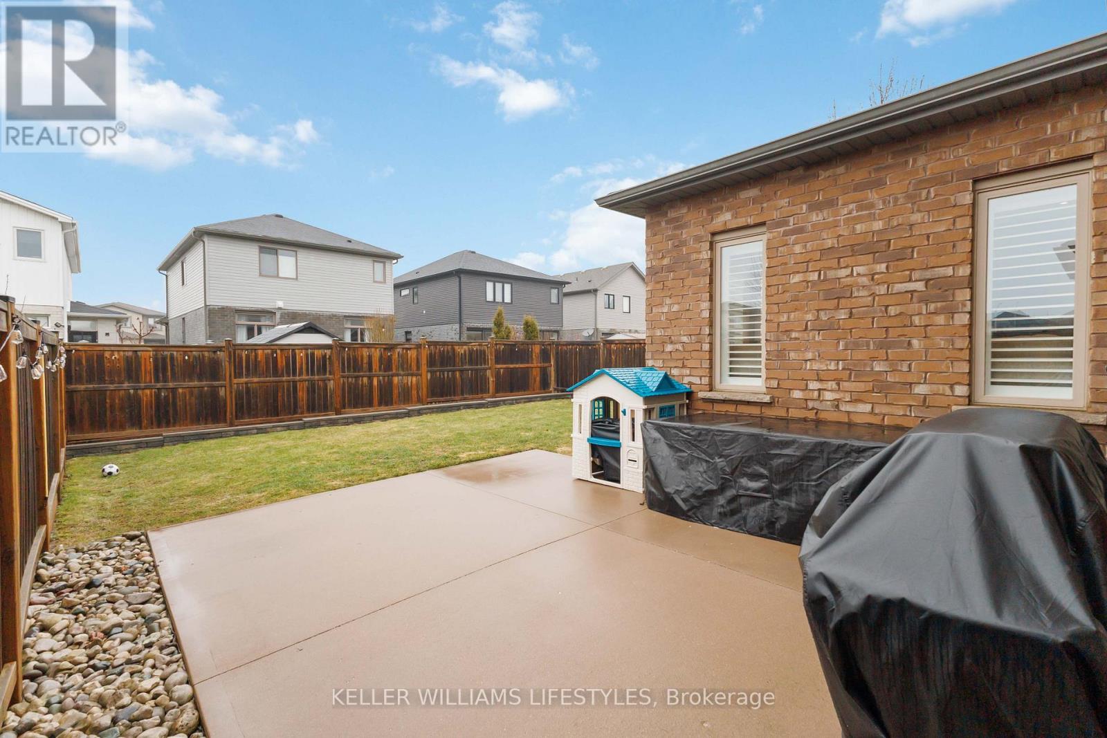 488 Blackacres Boulevard, London North, Ontario  N6G 0J6 - Photo 36 - X12885532