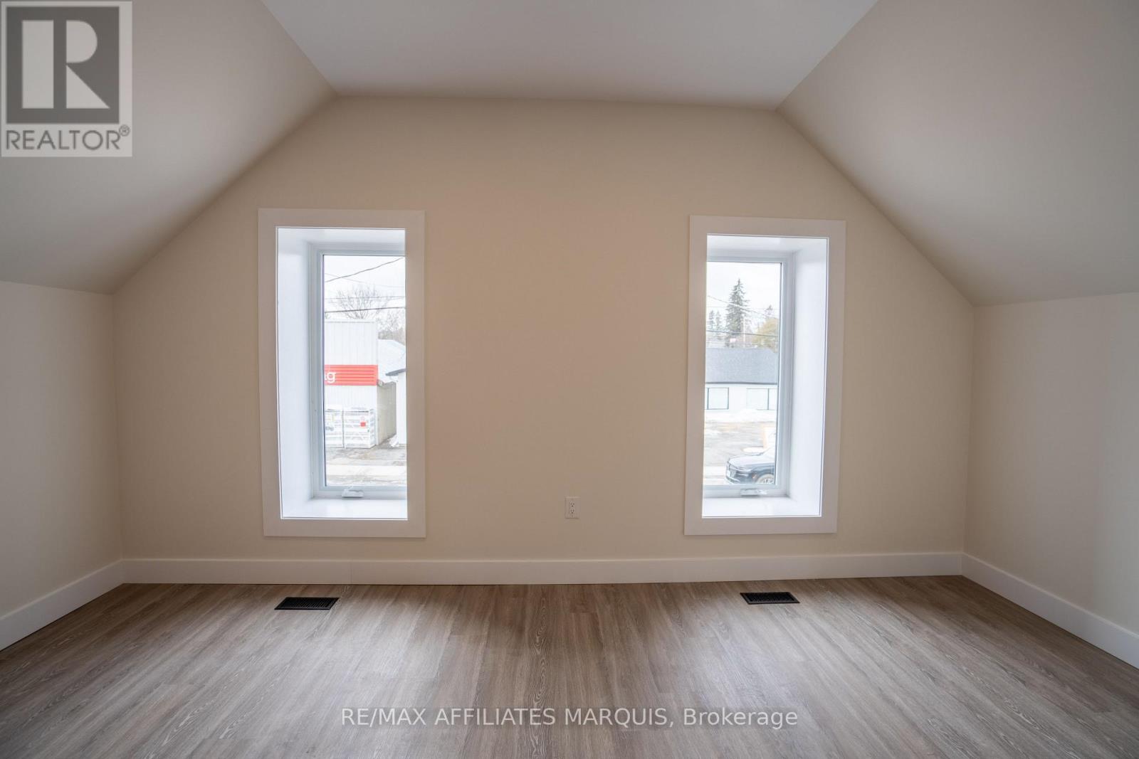 5 Church Street E, Westport, Ontario K0G 1X0 - Photo 14 - X12885526