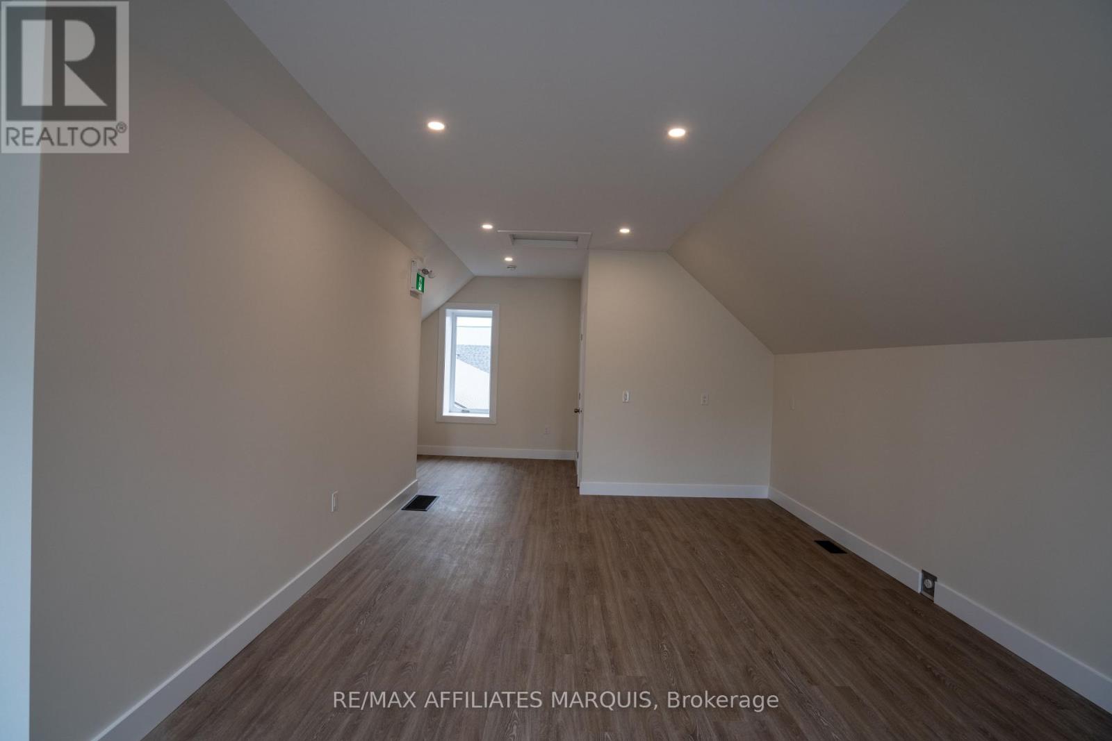 5 Church Street E, Westport, Ontario K0G 1X0 - Photo 16 - X12885526