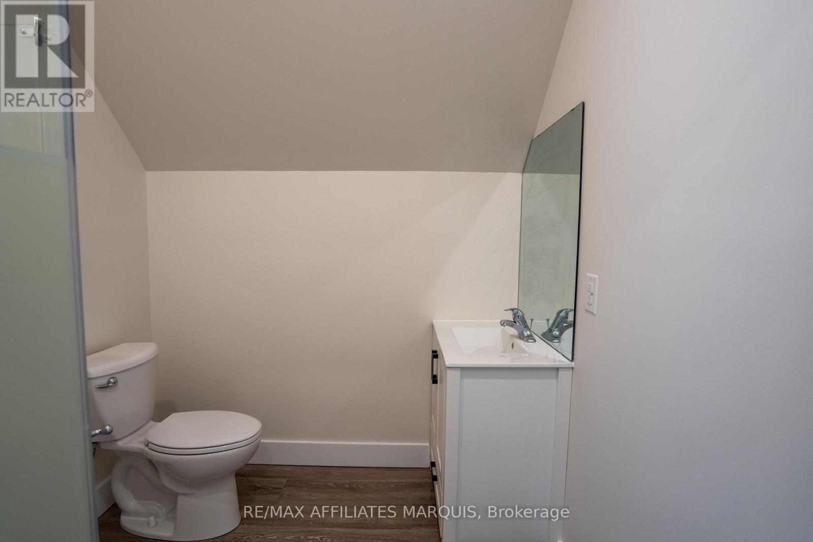 5 Church Street E, Westport, Ontario K0G 1X0 - Photo 17 - X12885526