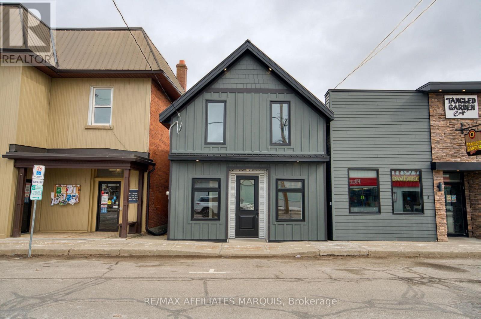 5 Church Street E, Westport, Ontario K0G 1X0 - Photo 3 - X12885526
