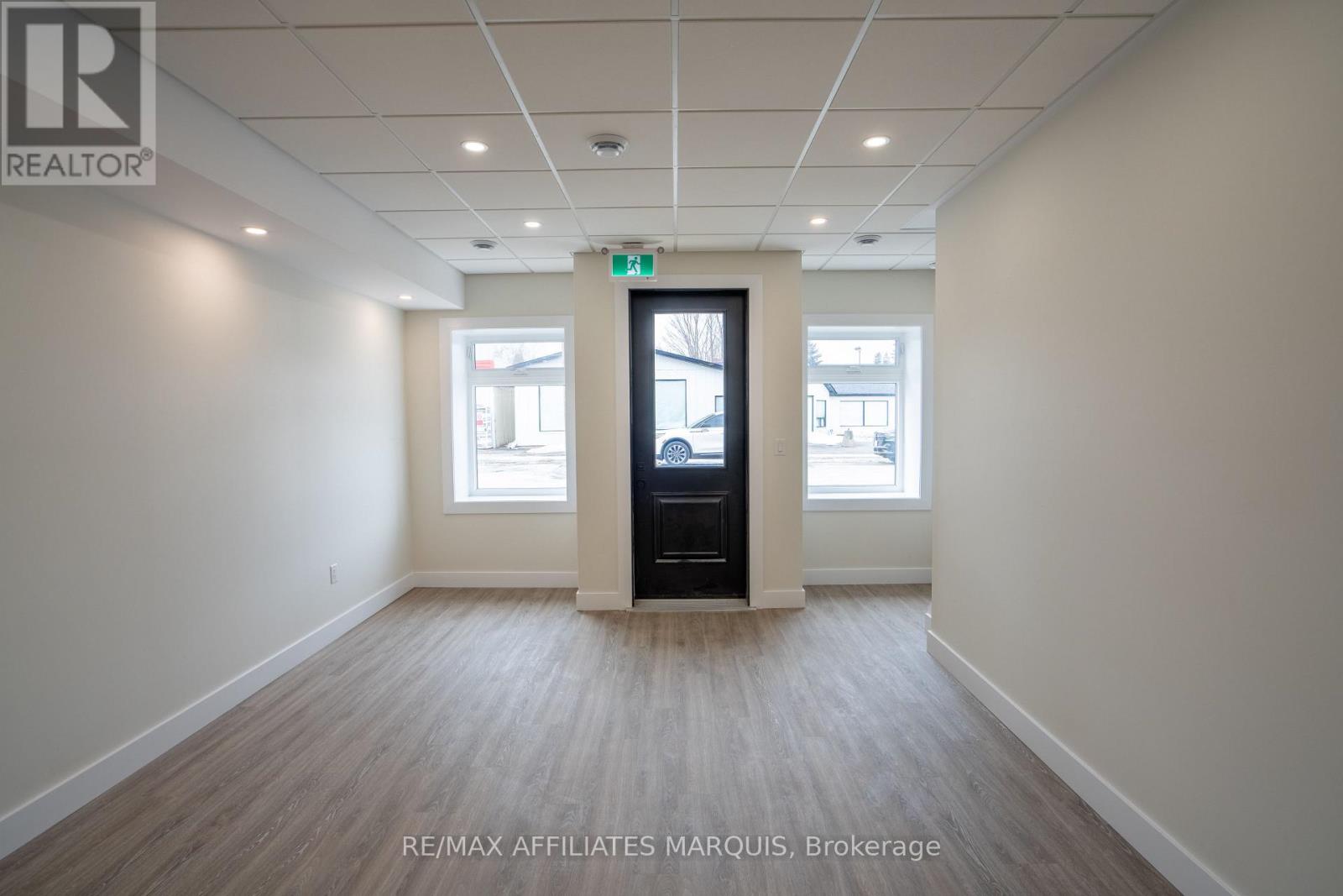 5 Church Street E, Westport, Ontario K0G 1X0 - Photo 4 - X12885526