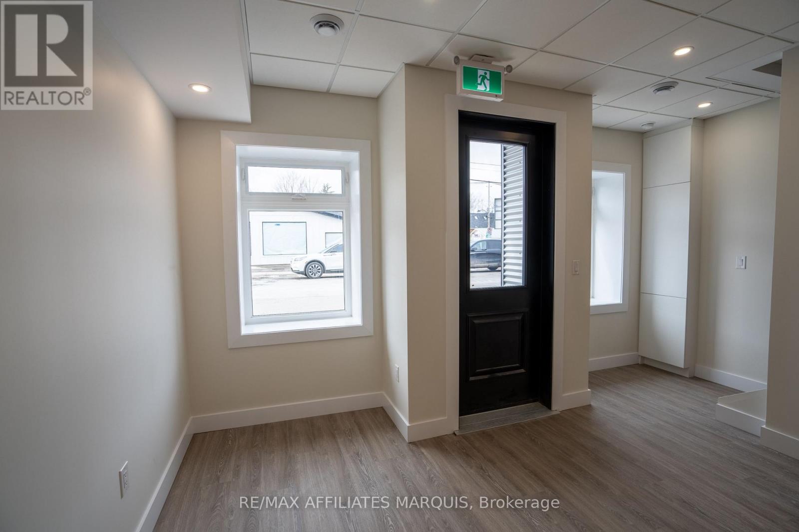 5 Church Street E, Westport, Ontario K0G 1X0 - Photo 5 - X12885526