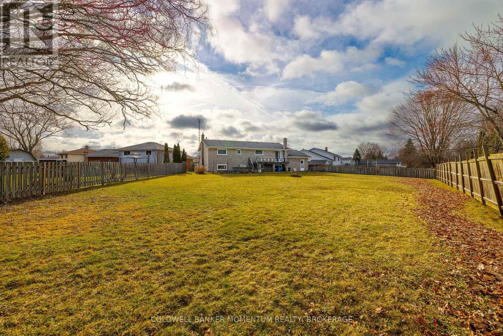 64 Larchwood Circle, Welland (N. Welland), Ontario  L3C 6T2 - Photo 37 - X12885488