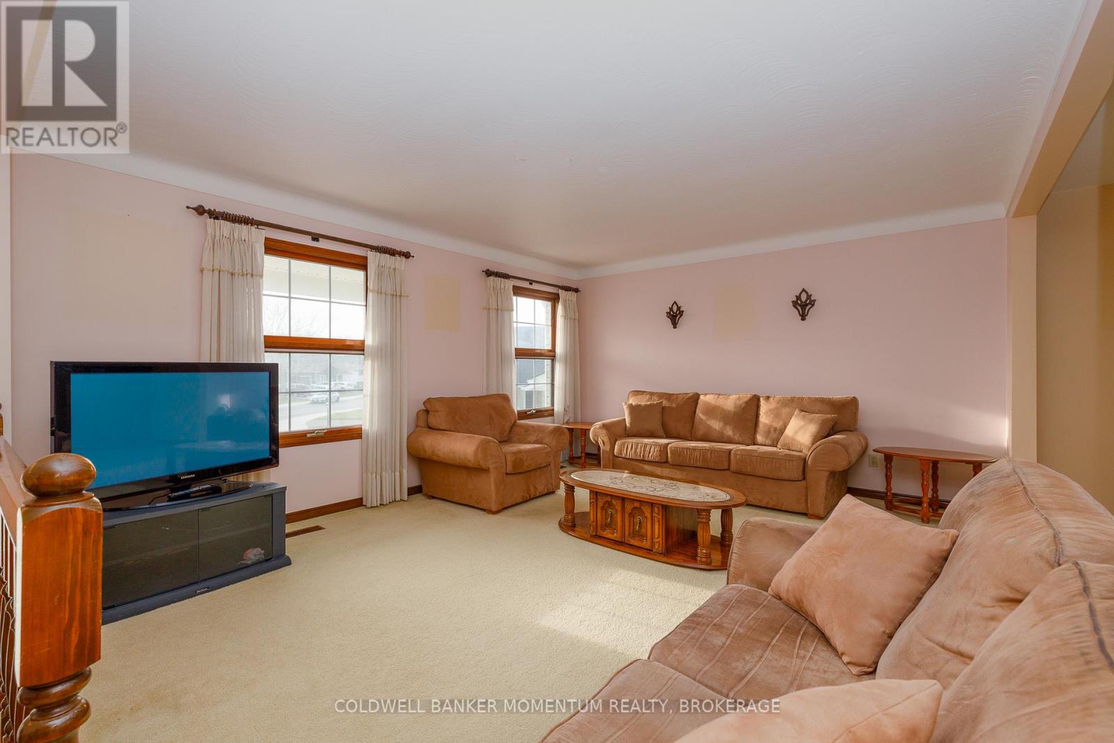 64 Larchwood Circle, Welland (N. Welland), Ontario  L3C 6T2 - Photo 8 - X12885488