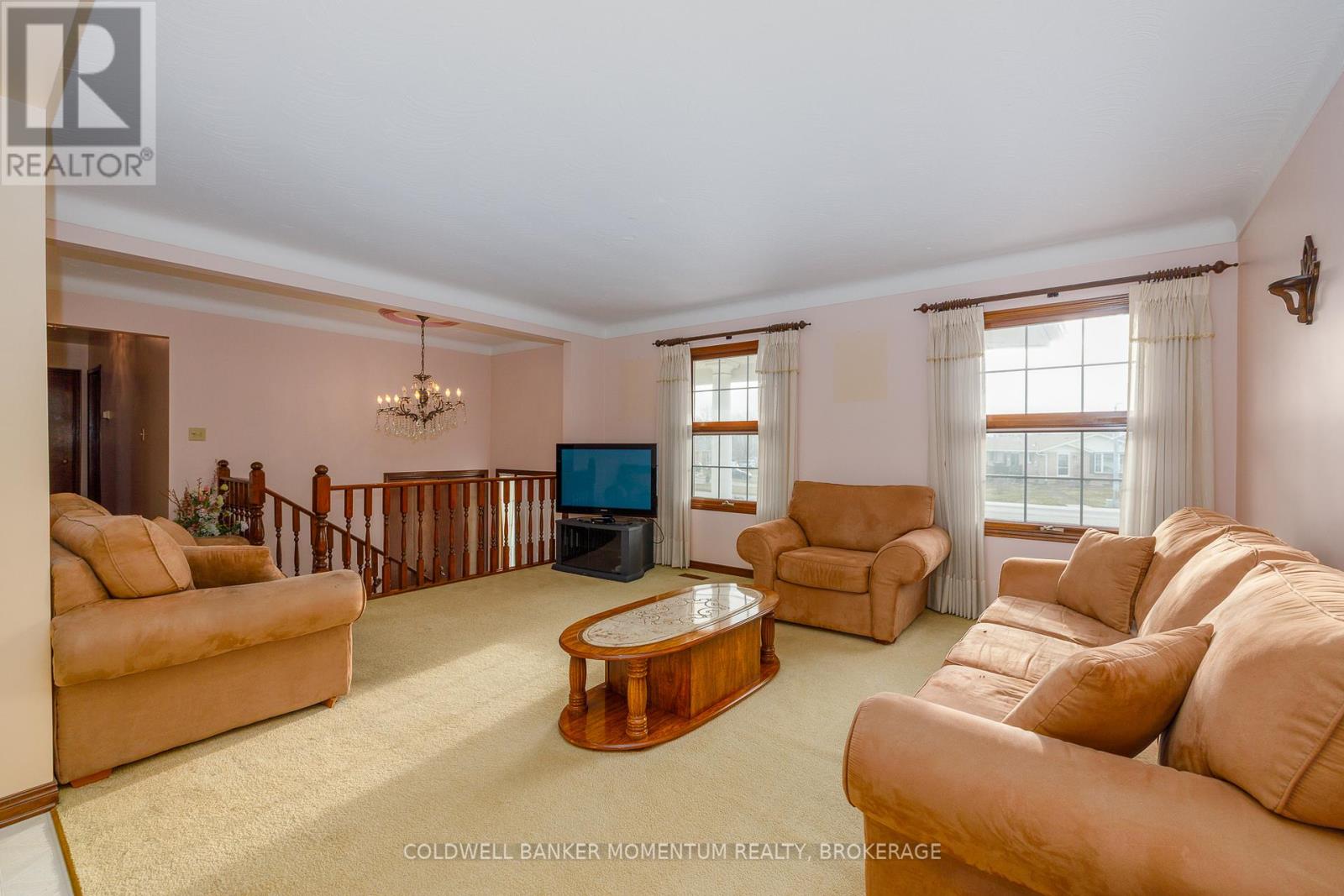 64 Larchwood Circle, Welland (N. Welland), Ontario  L3C 6T2 - Photo 9 - X12885488