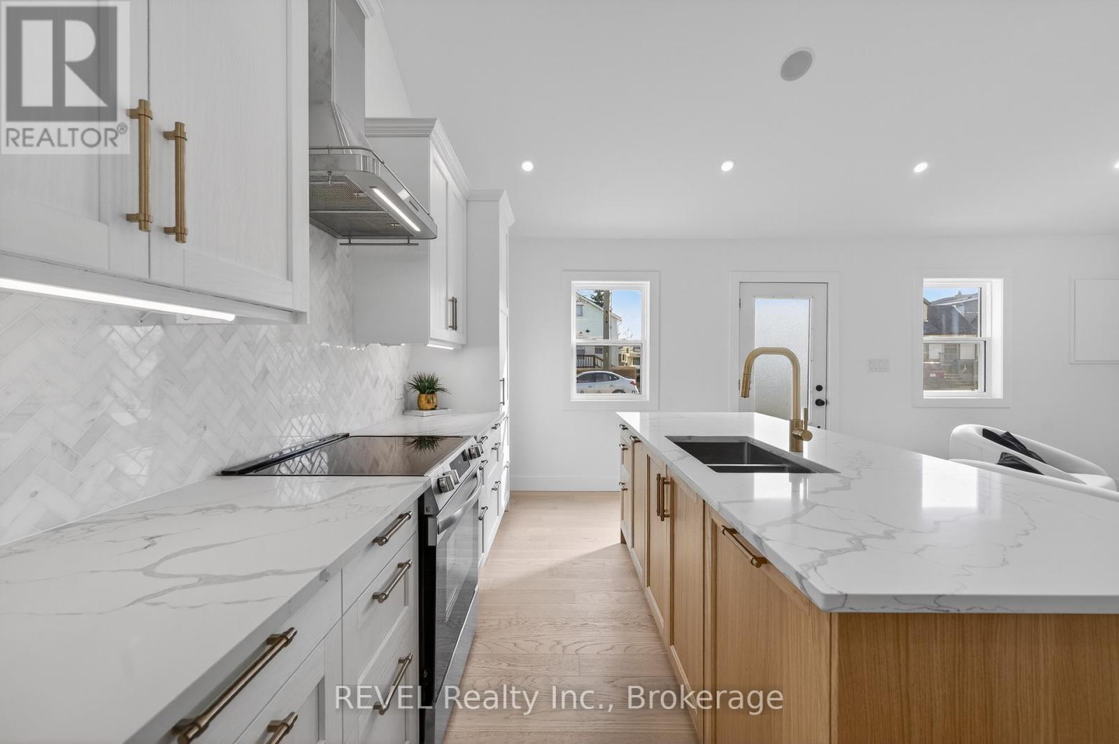 12 Bailey Street, St. Catharines, Ontario  L2S 1J4 - Photo 20 - X12885492