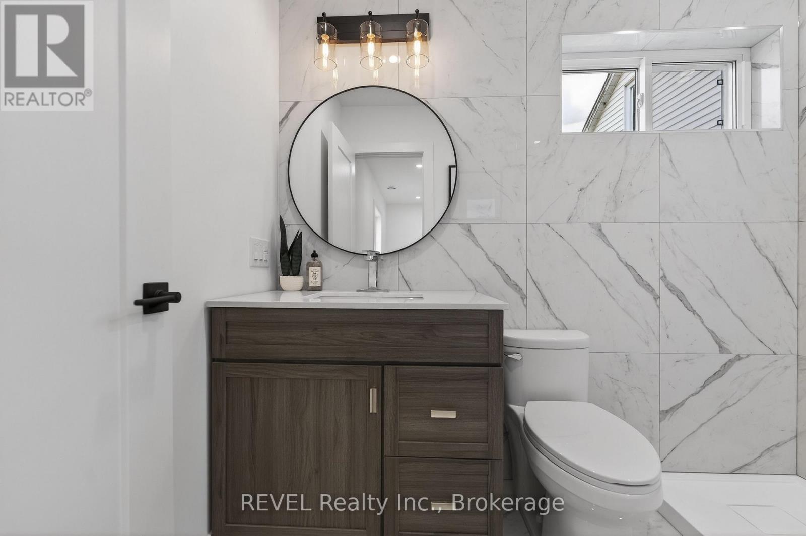 12 Bailey Street, St. Catharines, Ontario  L2S 1J4 - Photo 30 - X12885492