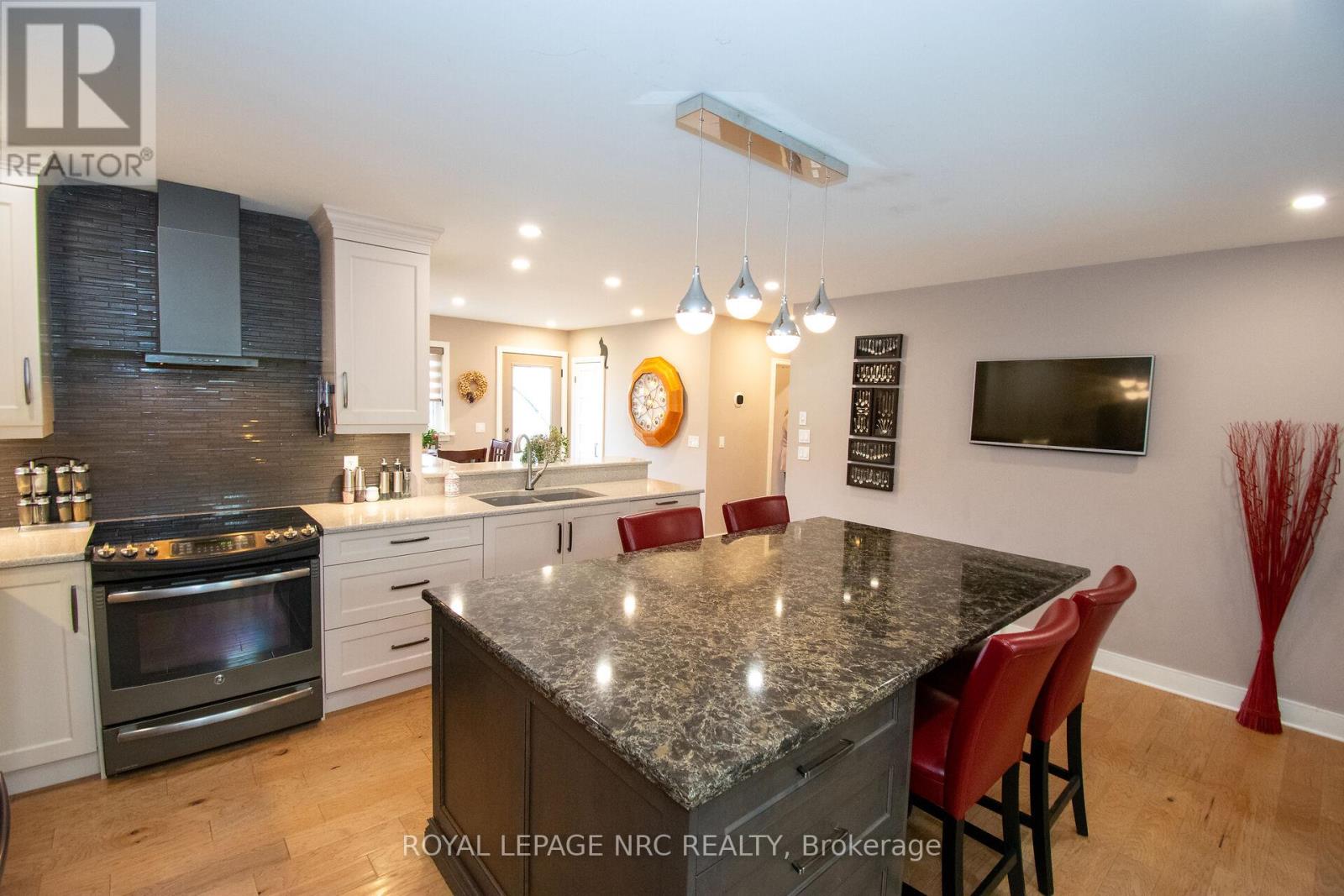 45 Nickerson Avenue, St. Catharines, Ontario  L2N 3M5 - Photo 16 - X12885508