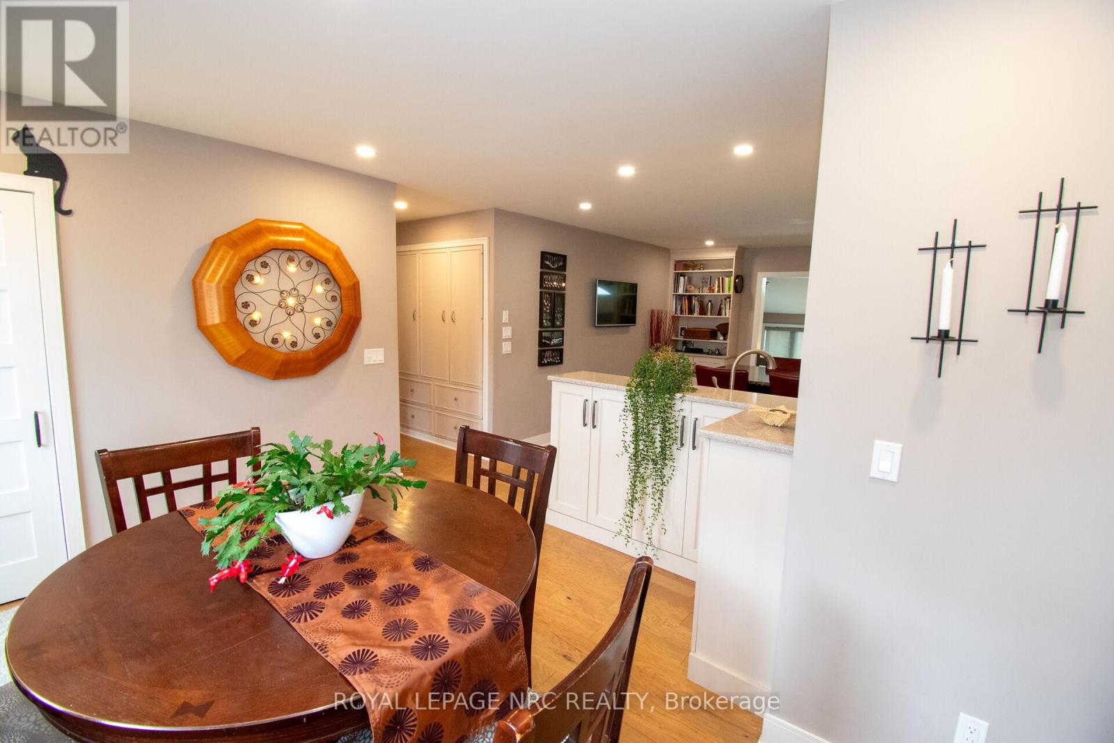 45 Nickerson Avenue, St. Catharines, Ontario  L2N 3M5 - Photo 9 - X12885508