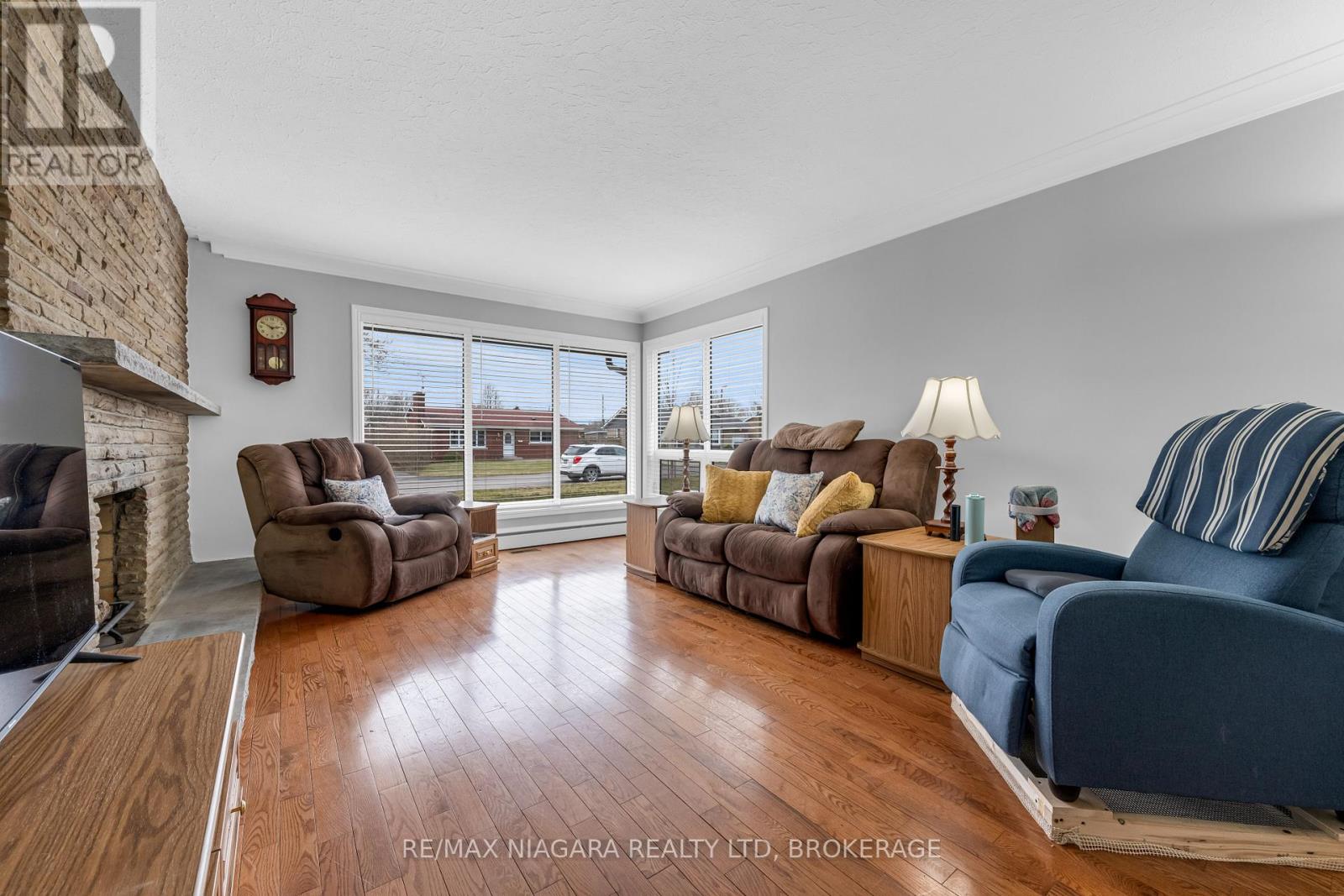 9 Caithness Drive, Welland (Prince Charles), Ontario  L3C 4Z3 - Photo 10 - X12885516