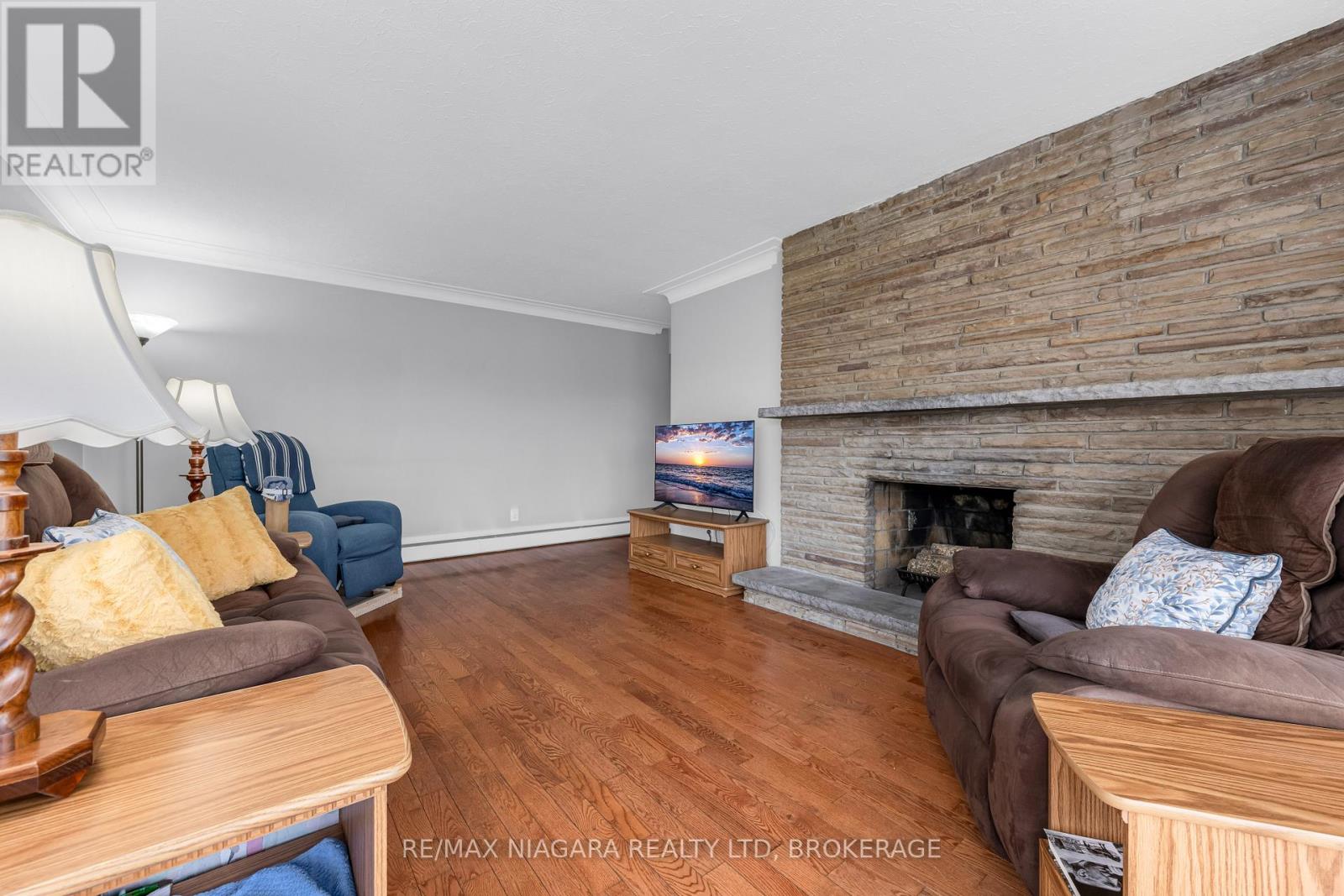 9 Caithness Drive, Welland (Prince Charles), Ontario  L3C 4Z3 - Photo 12 - X12885516