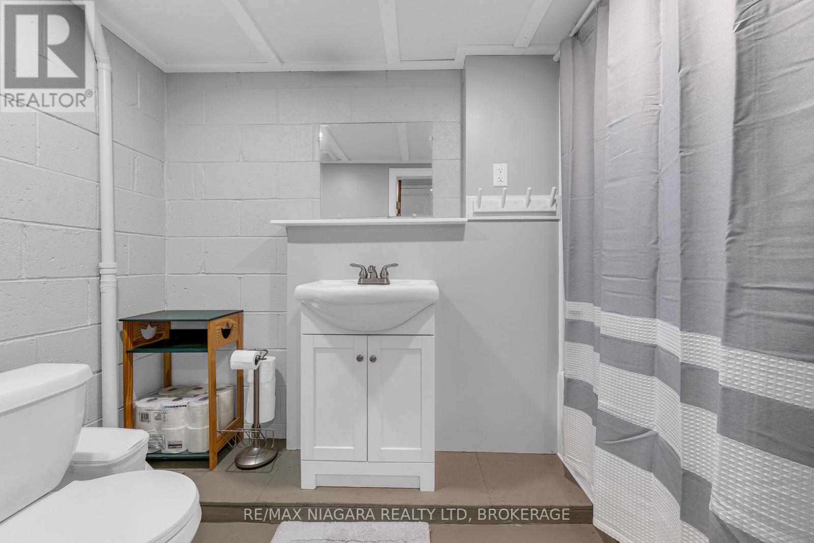 9 Caithness Drive, Welland (Prince Charles), Ontario  L3C 4Z3 - Photo 25 - X12885516