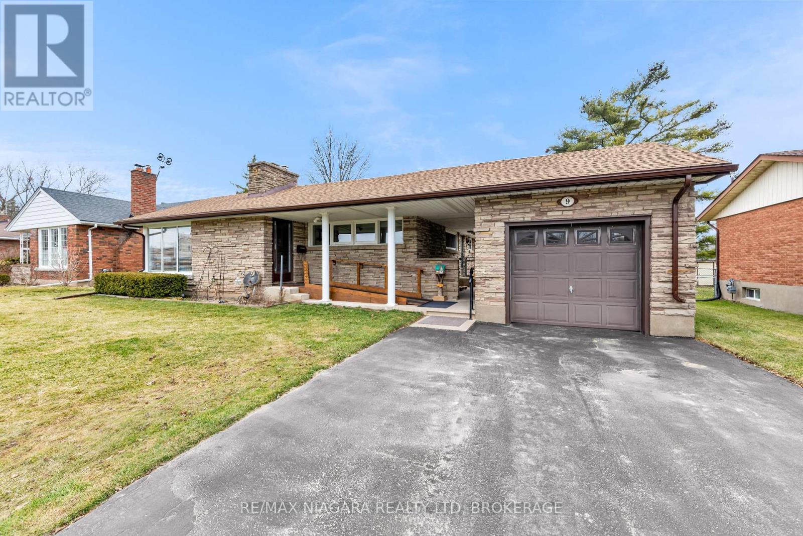 9 Caithness Drive, Welland (Prince Charles), Ontario  L3C 4Z3 - Photo 3 - X12885516