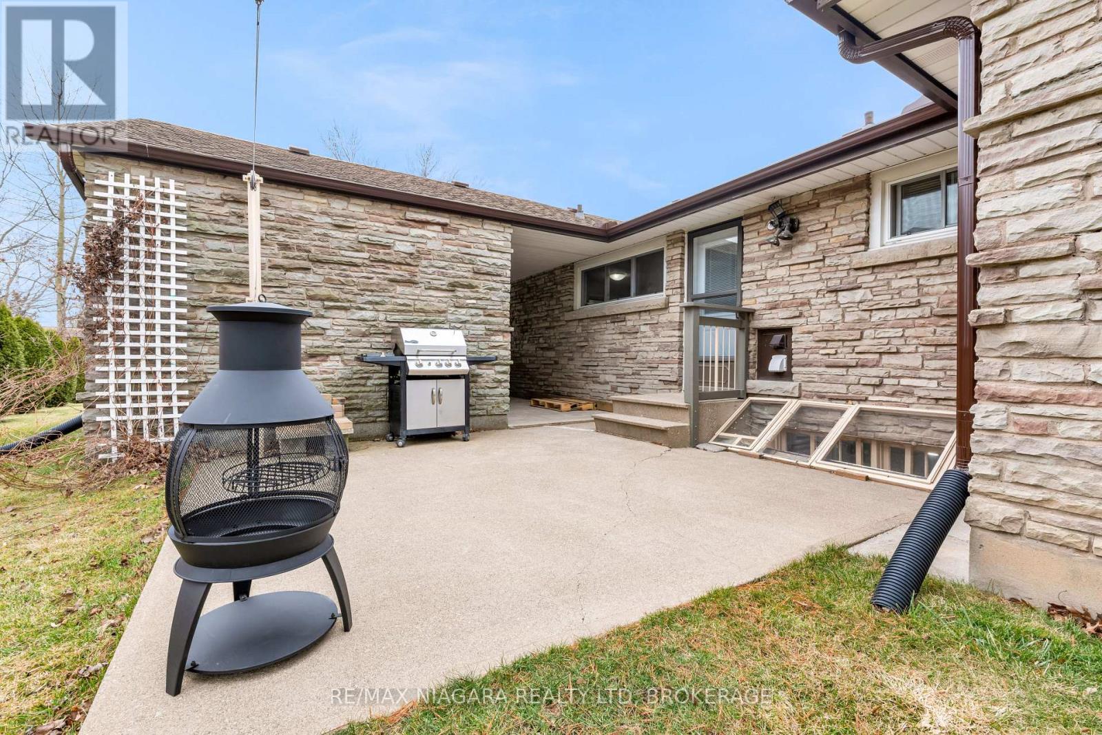 9 Caithness Drive, Welland (Prince Charles), Ontario  L3C 4Z3 - Photo 36 - X12885516