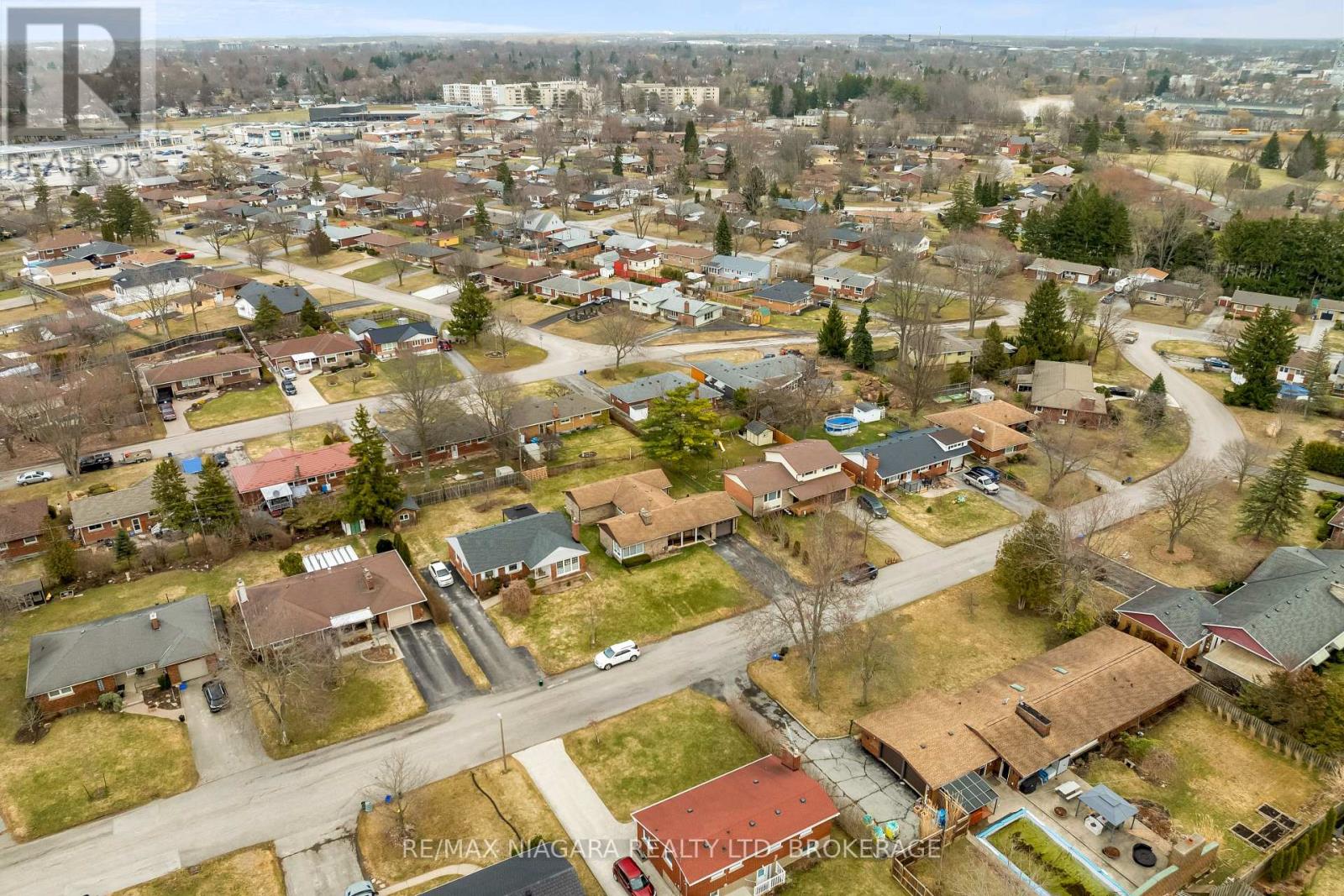 9 Caithness Drive, Welland (Prince Charles), Ontario  L3C 4Z3 - Photo 48 - X12885516