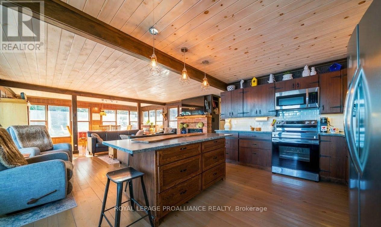 1022 Foster's Lane, Frontenac (Frontenac North), Ontario  K0H 1K0 - Photo 10 - X12885538