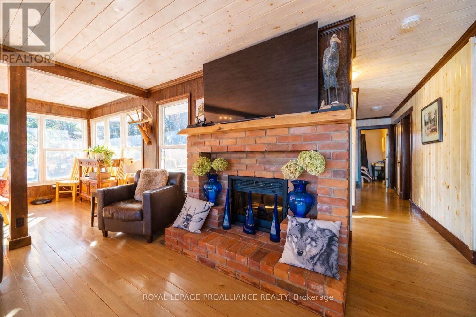 1022 Foster's Lane, Frontenac (Frontenac North), Ontario  K0H 1K0 - Photo 6 - X12885538