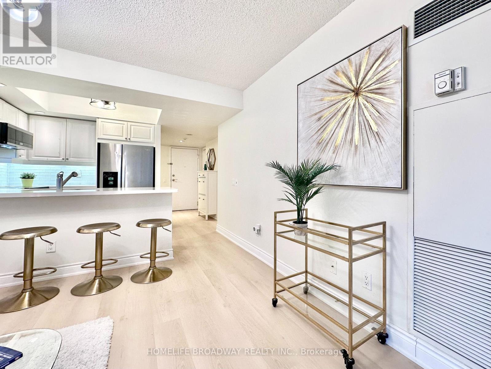 521 - 15 Northtown Way, Toronto, Ontario  M2N 7A2 - Photo 4 - C12885448