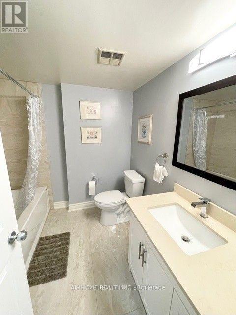 2003 - 99 Harbour Square, Toronto, Ontario  M5J 2H2 - Photo 12 - C12885450