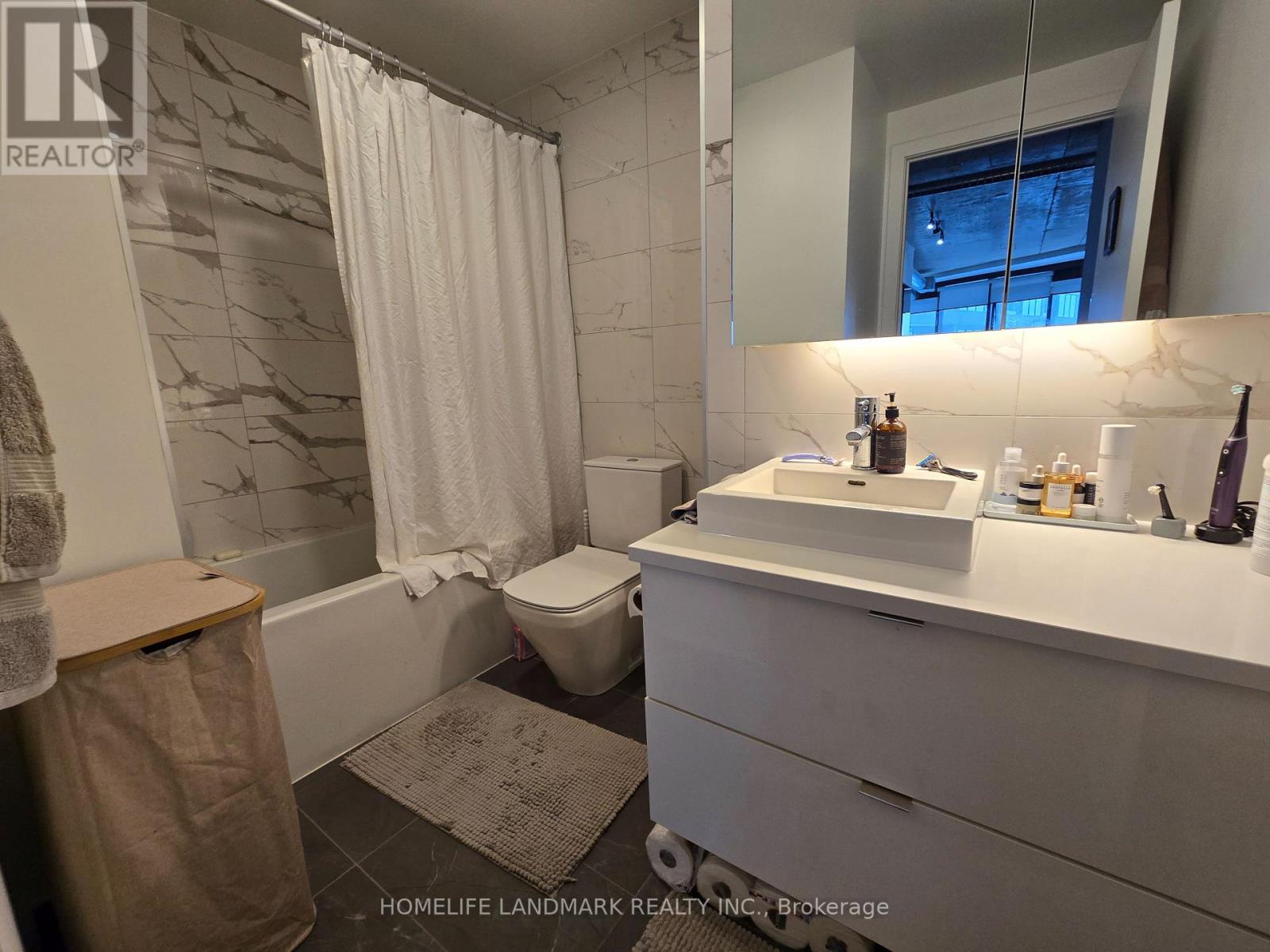 #618 - 21 Lawren Harris Square, Toronto (Waterfront Communities), Ontario  M5A 0T4 - Photo 11 - C12885542