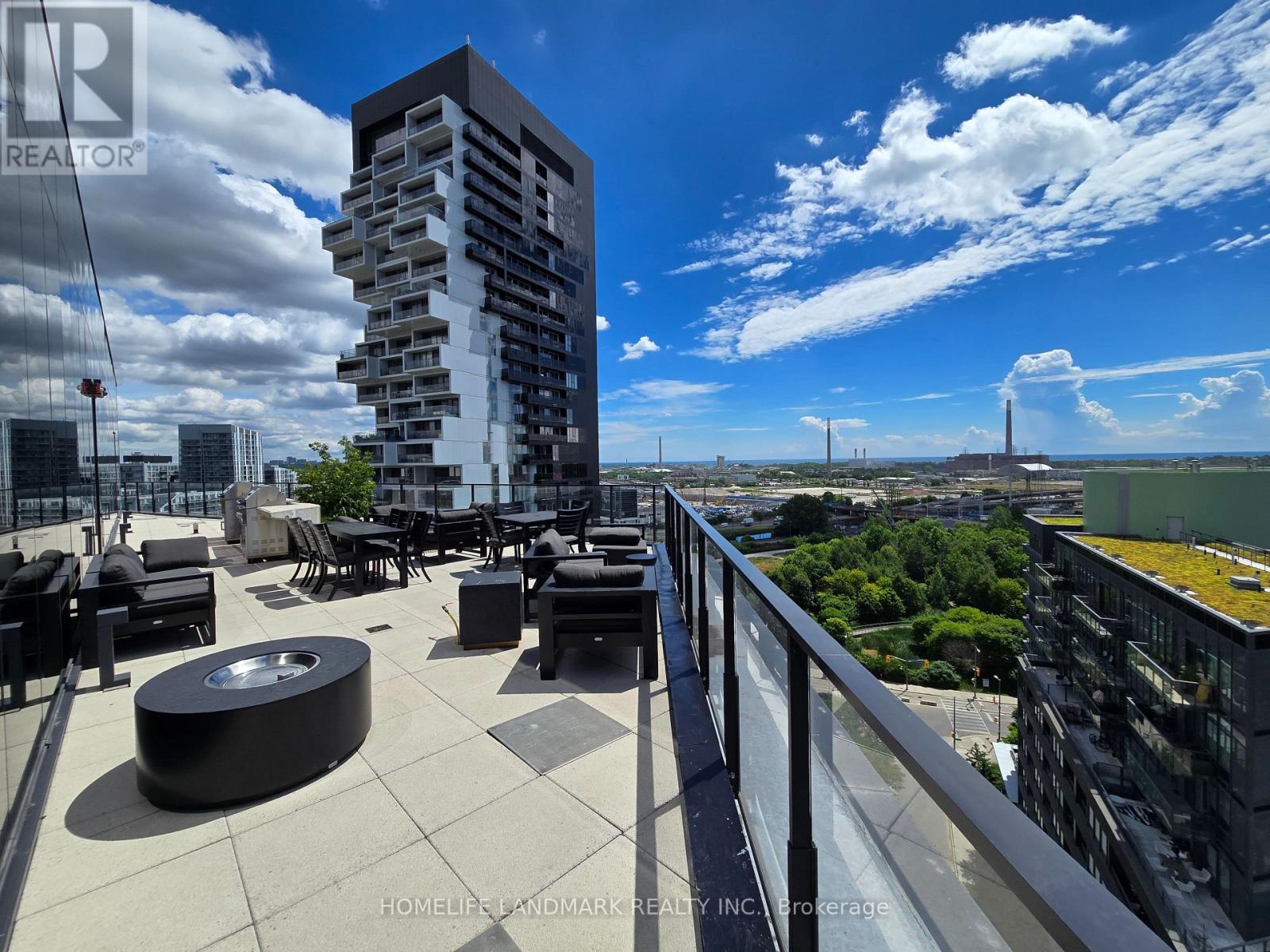 #618 - 21 Lawren Harris Square, Toronto (Waterfront Communities), Ontario  M5A 0T4 - Photo 14 - C12885542