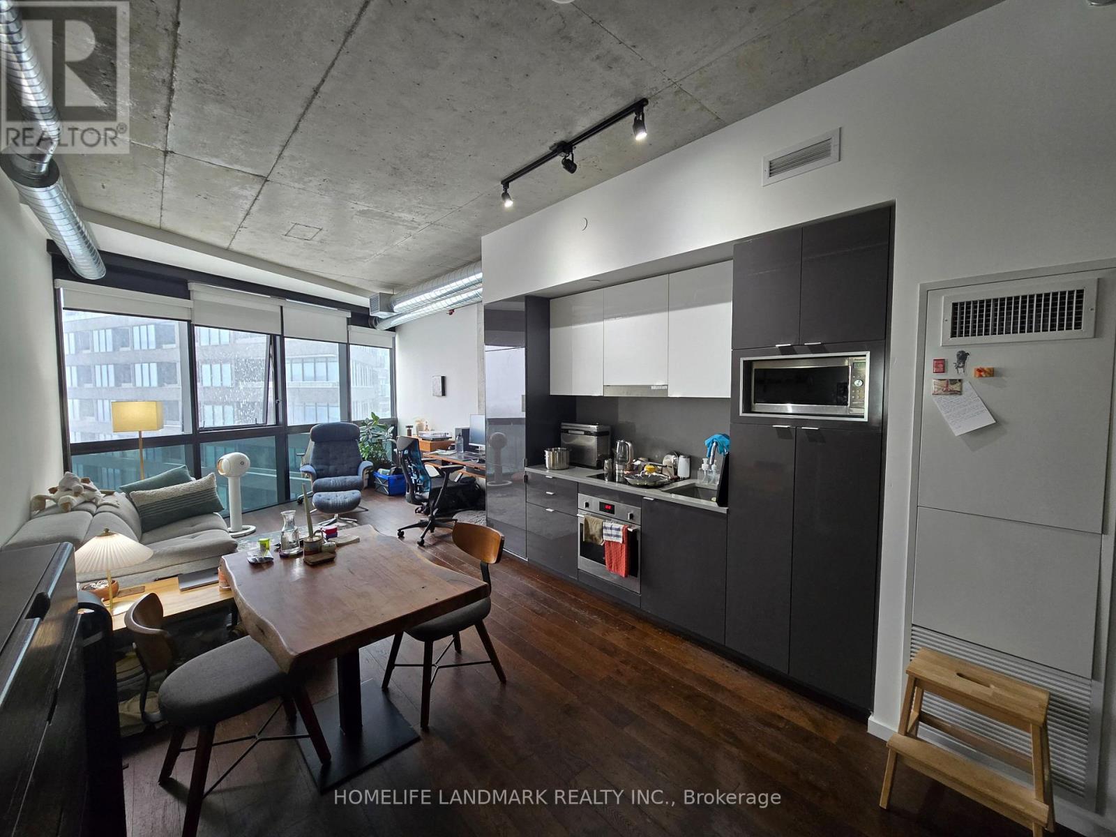 #618 - 21 Lawren Harris Square, Toronto (Waterfront Communities), Ontario  M5A 0T4 - Photo 8 - C12885542