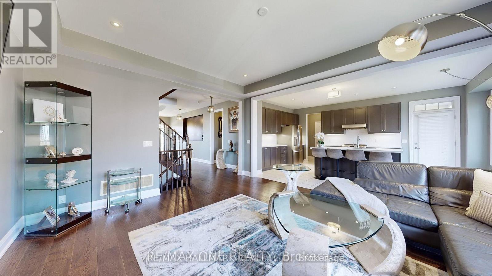 270 Symington Avenue, Oshawa, Ontario  L1L 0J9 - Photo 5 - E12885462