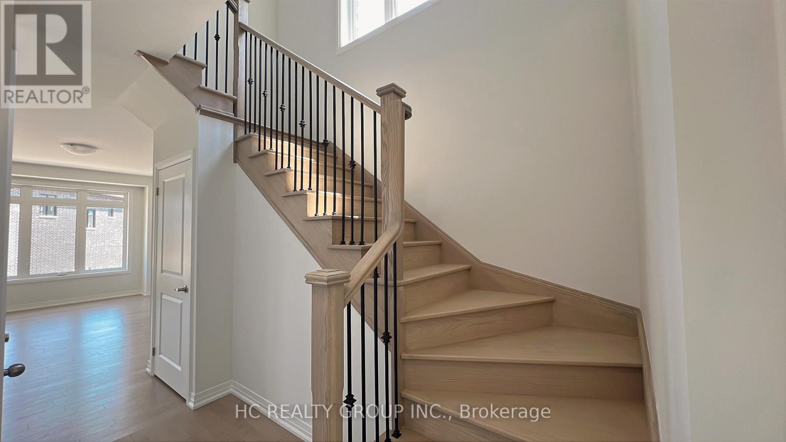 2981 Seagrass Street, Pickering, Ontario  L1X 0P8 - Photo 11 - E12885466