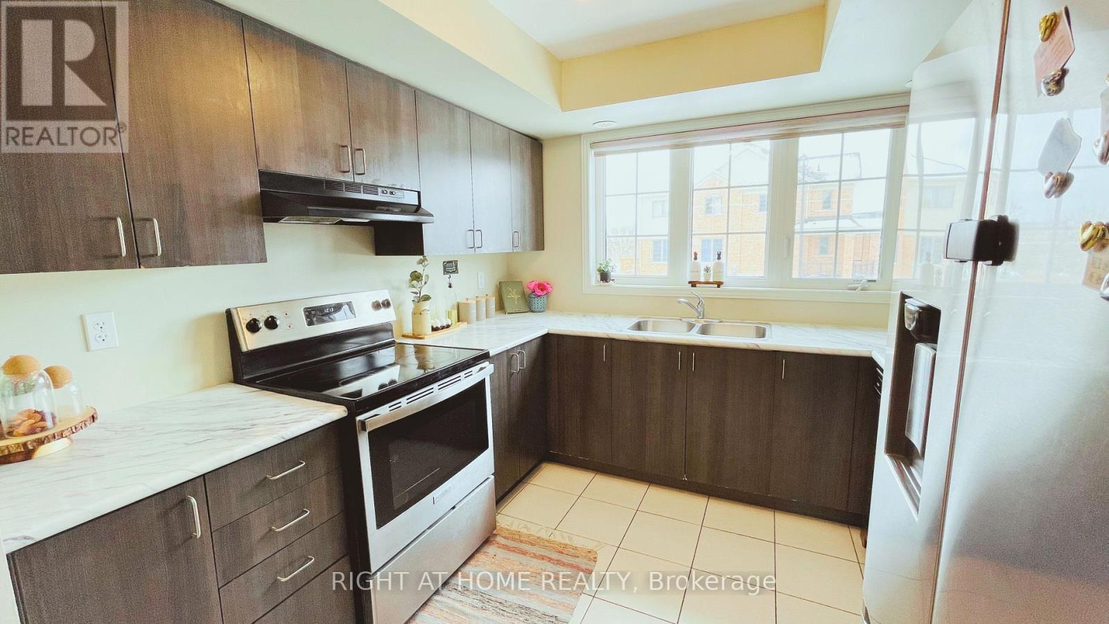 2372 Chevron Prince Path, Oshawa, Ontario L1L 0K9 - Photo 8 - E12885524