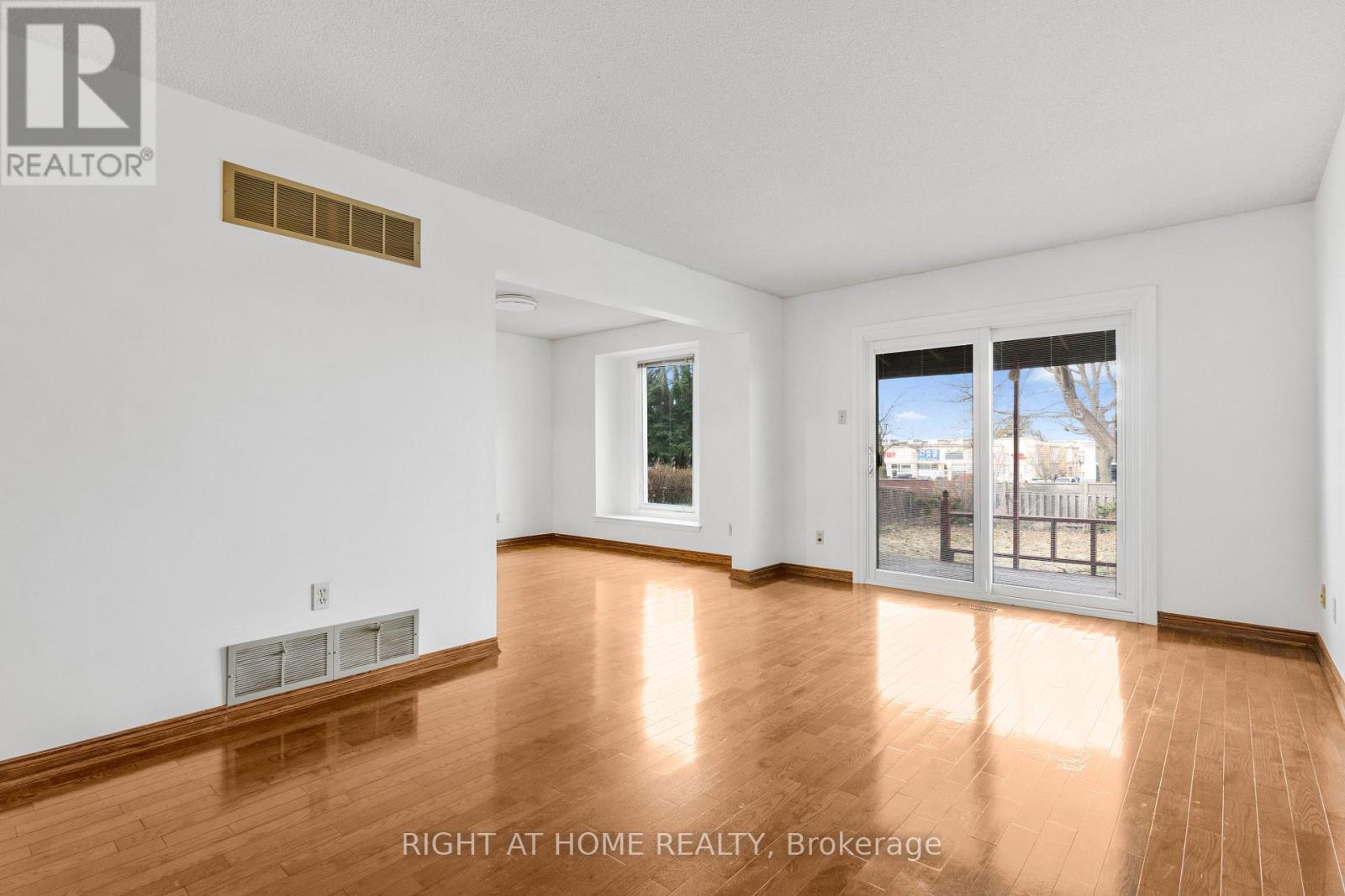 50 Fullerton Crescent, Markham (Milliken Mills West), Ontario  L3R 3G5 - Photo 13 - N12885456