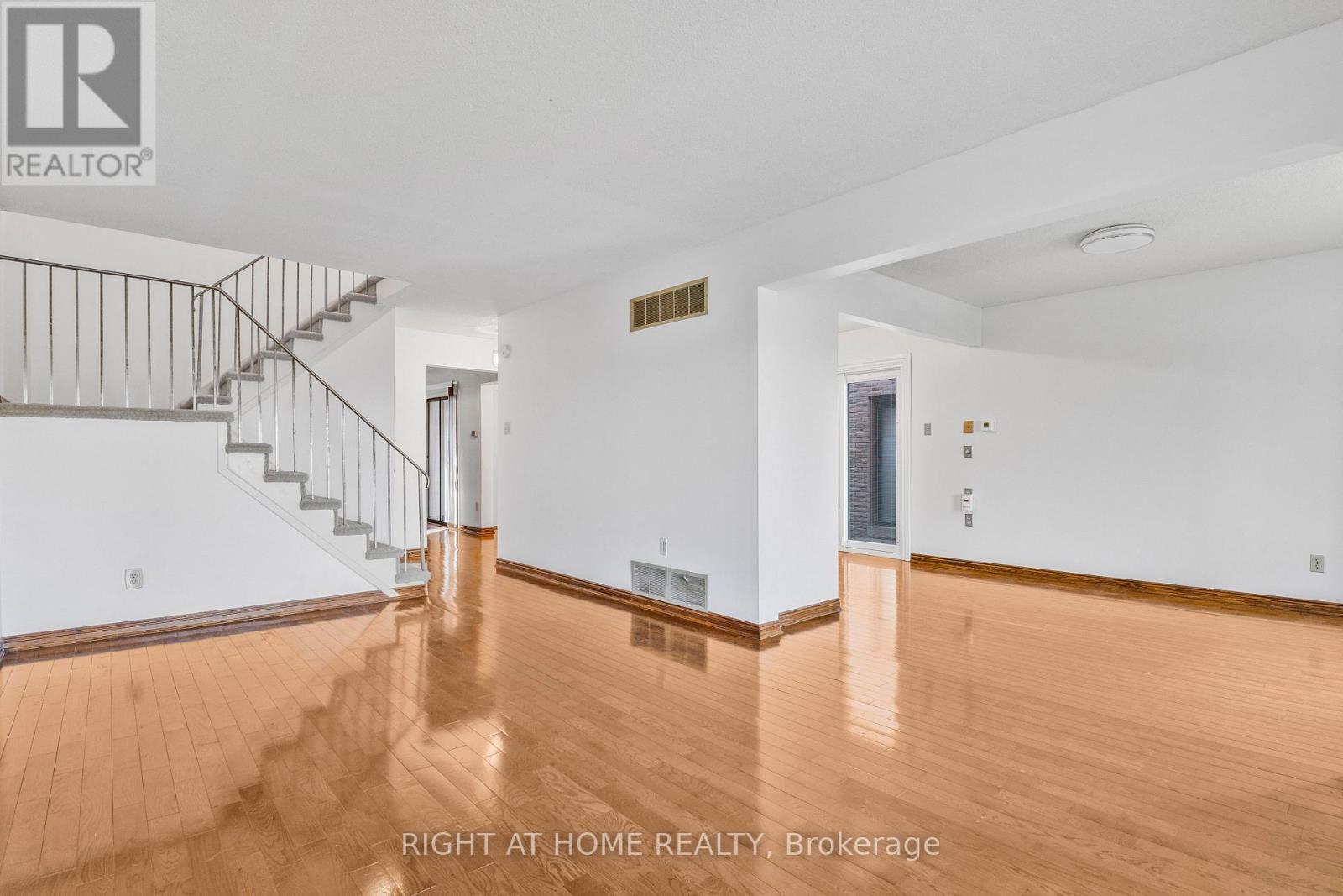 50 Fullerton Crescent, Markham (Milliken Mills West), Ontario  L3R 3G5 - Photo 14 - N12885456