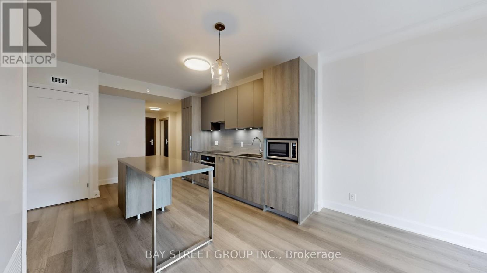 202 - 18 Water Walk Drive, Markham (Unionville), Ontario  L3R 6L5 - Photo 11 - N12885478