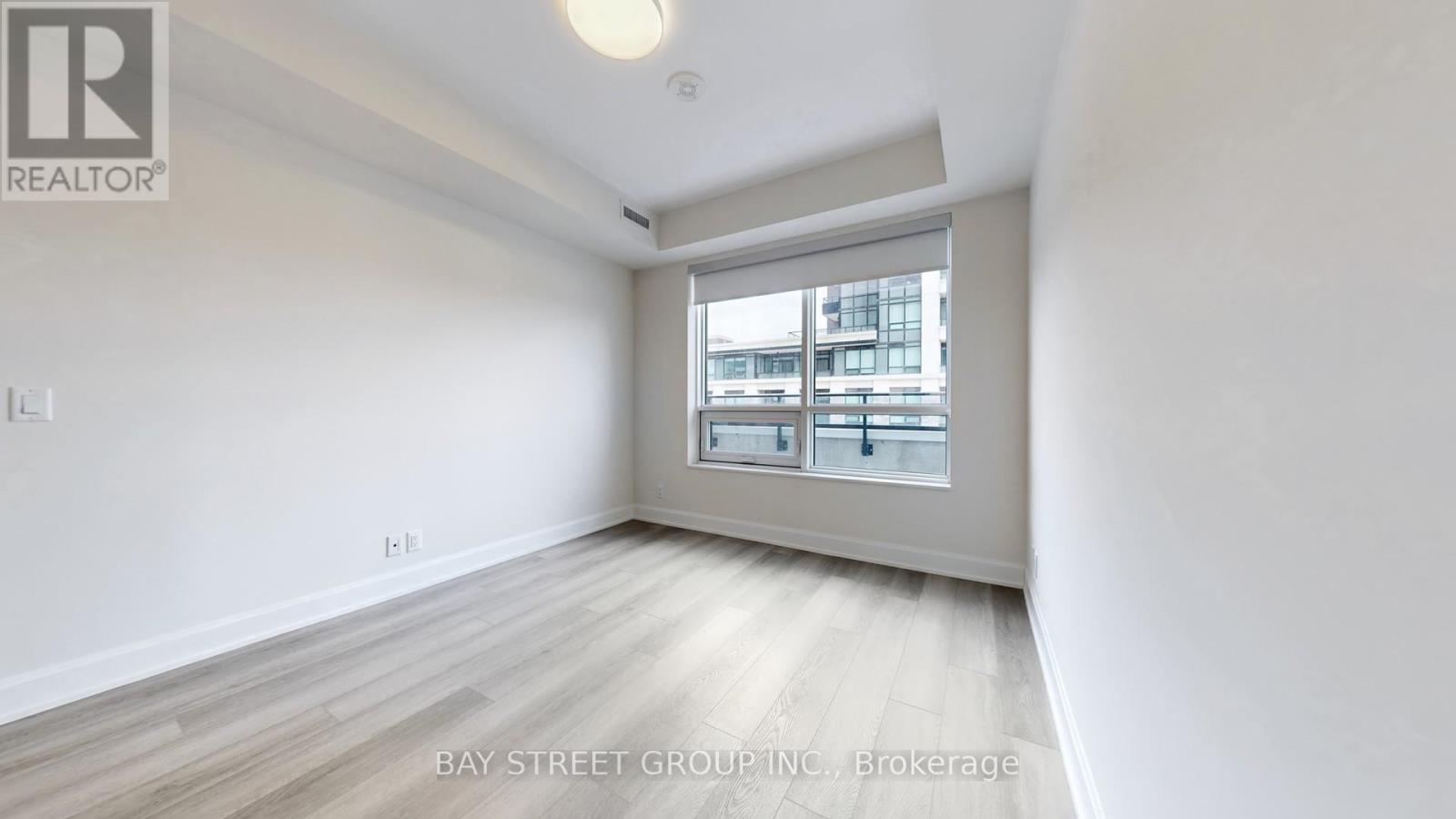 202 - 18 Water Walk Drive, Markham (Unionville), Ontario  L3R 6L5 - Photo 15 - N12885478